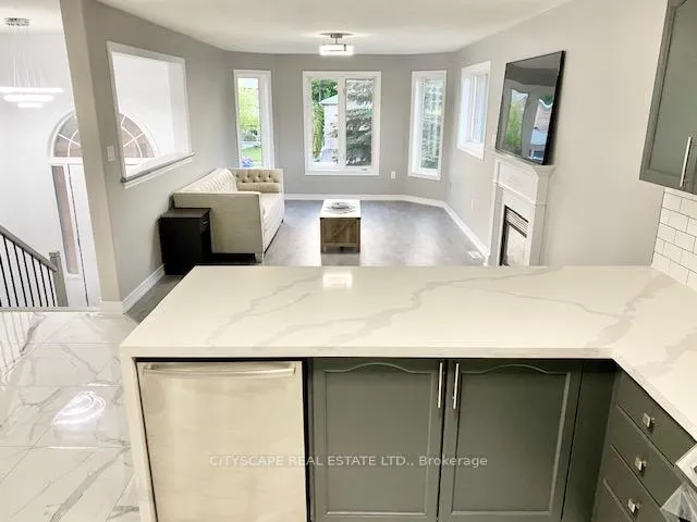 Photo 9 of 169 Cumming Drive, Barrie, Ardagh — HOMEH