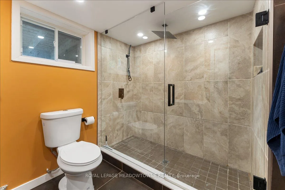 Photo 21 of 1263 Highway 5 W, Hamilton, Rural Flamborough — HOMEH