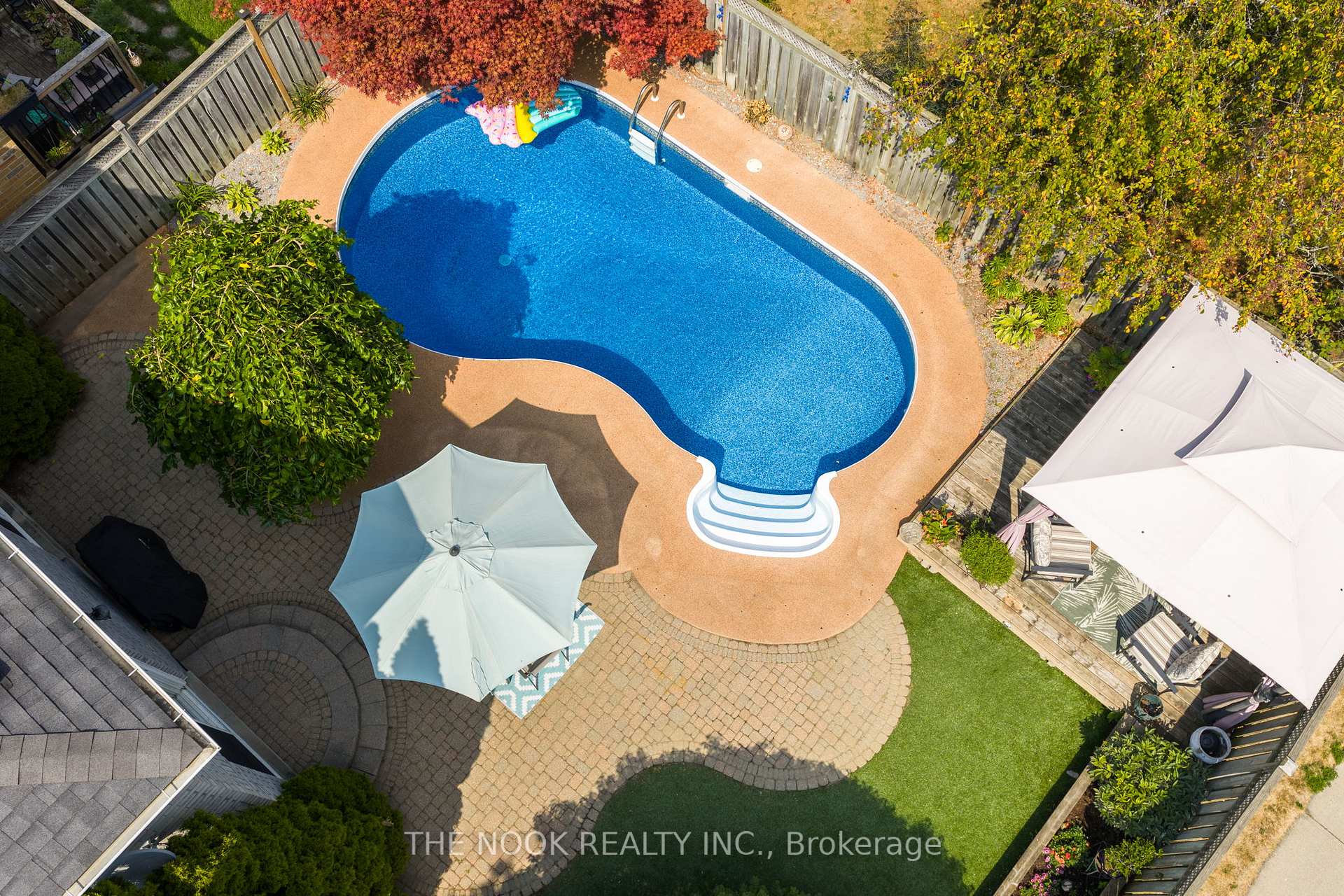 Photo 2 of 111 Avondale Drive, Clarington, Courtice — HOMEH