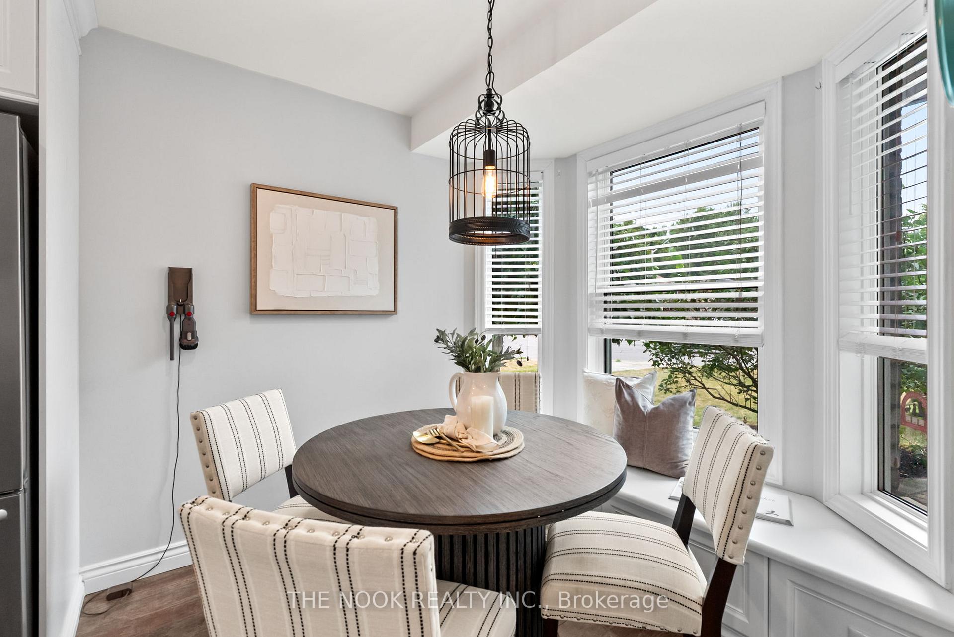 Photo 6 of 111 Avondale Drive, Clarington, Courtice — HOMEH