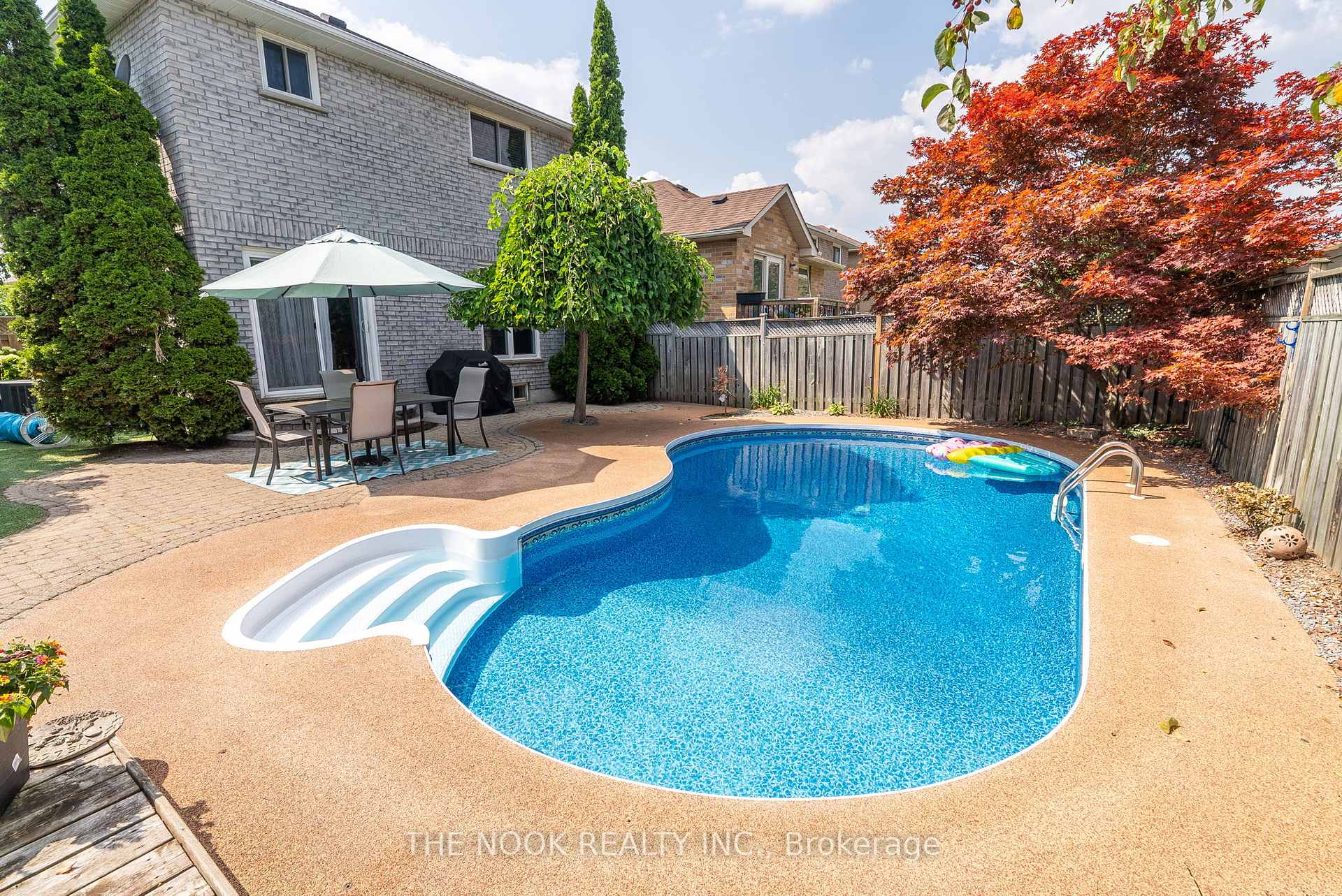 Photo 35 of 111 Avondale Drive, Clarington, Courtice — HOMEH