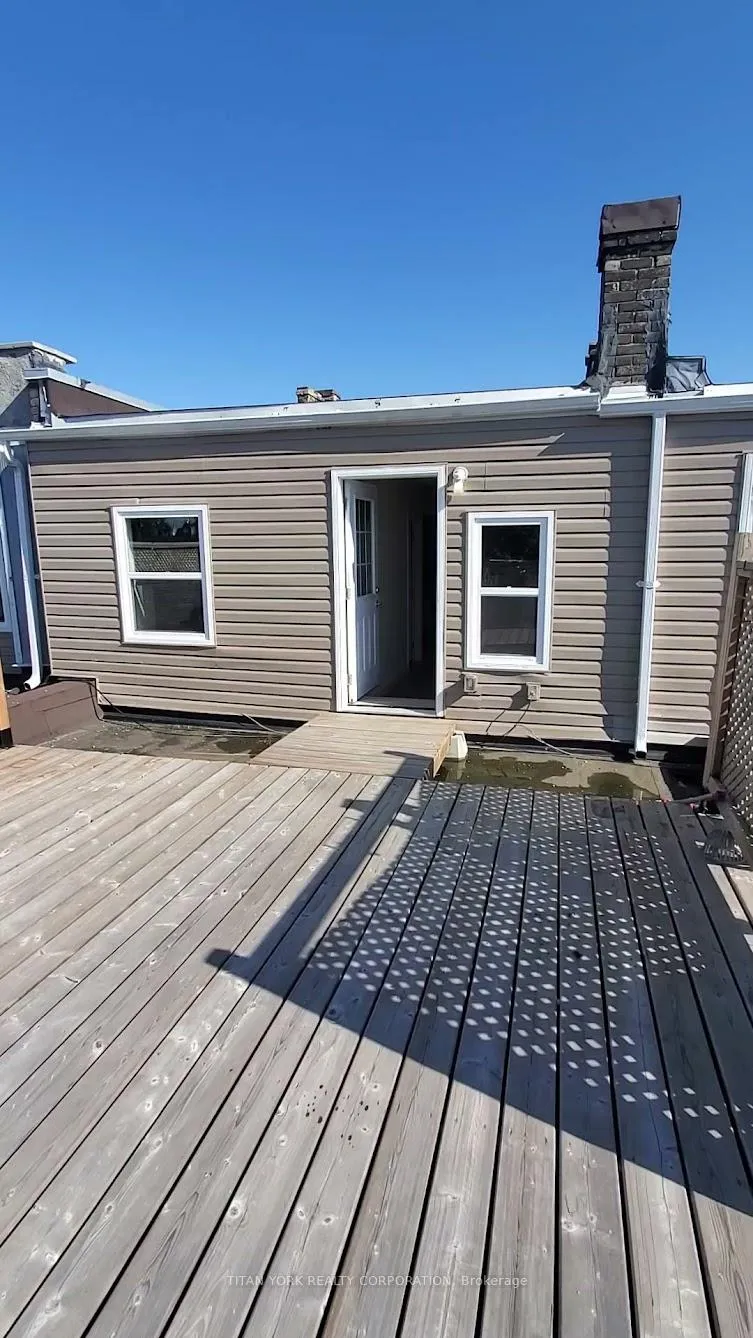 Photo 5 of 2894 Danforth Avenue, Toronto, East End-Danforth — HOMEH