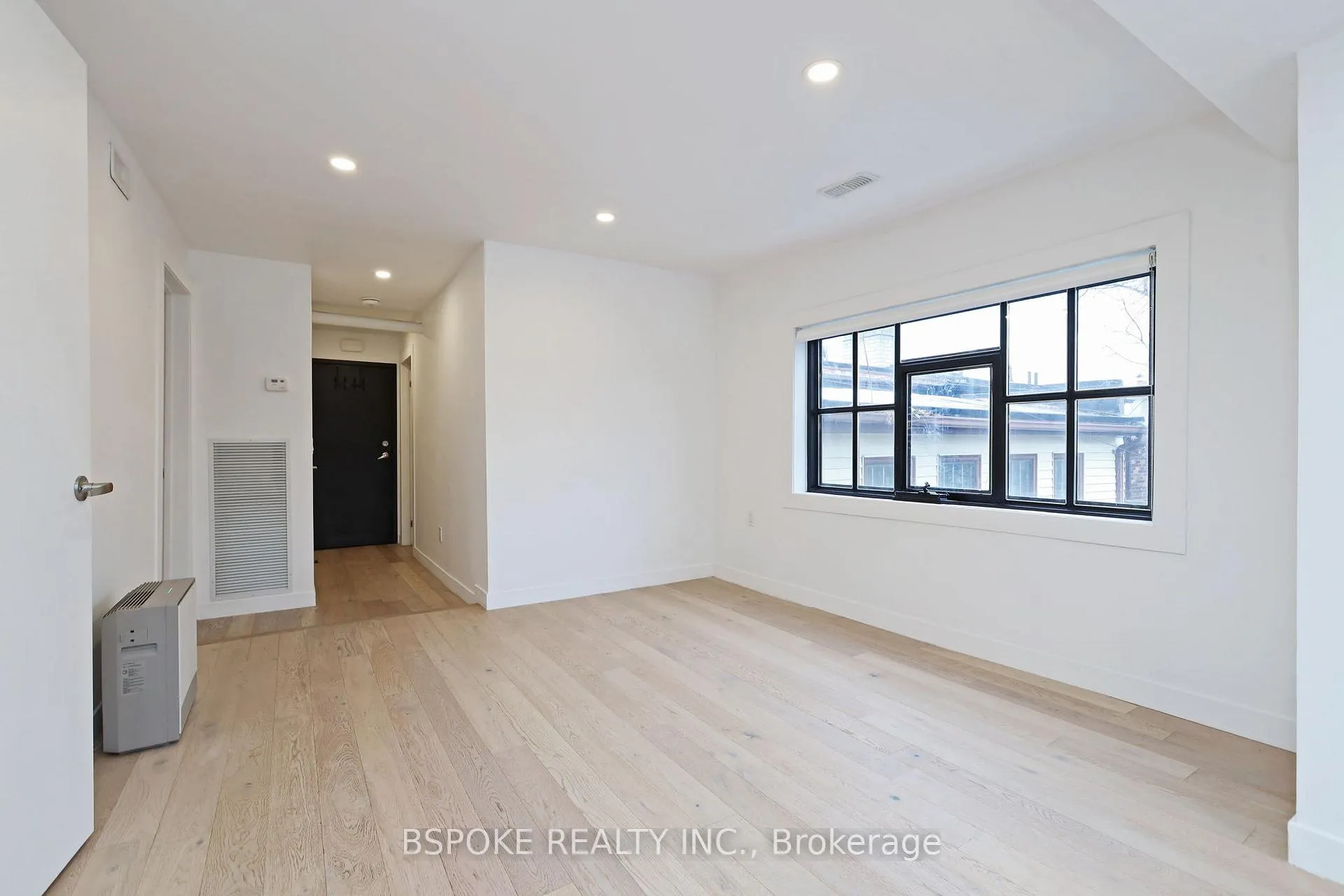 Photo 5 of Unit 1, 462 Kingston Road, Toronto, East End-Danforth — HOMEH