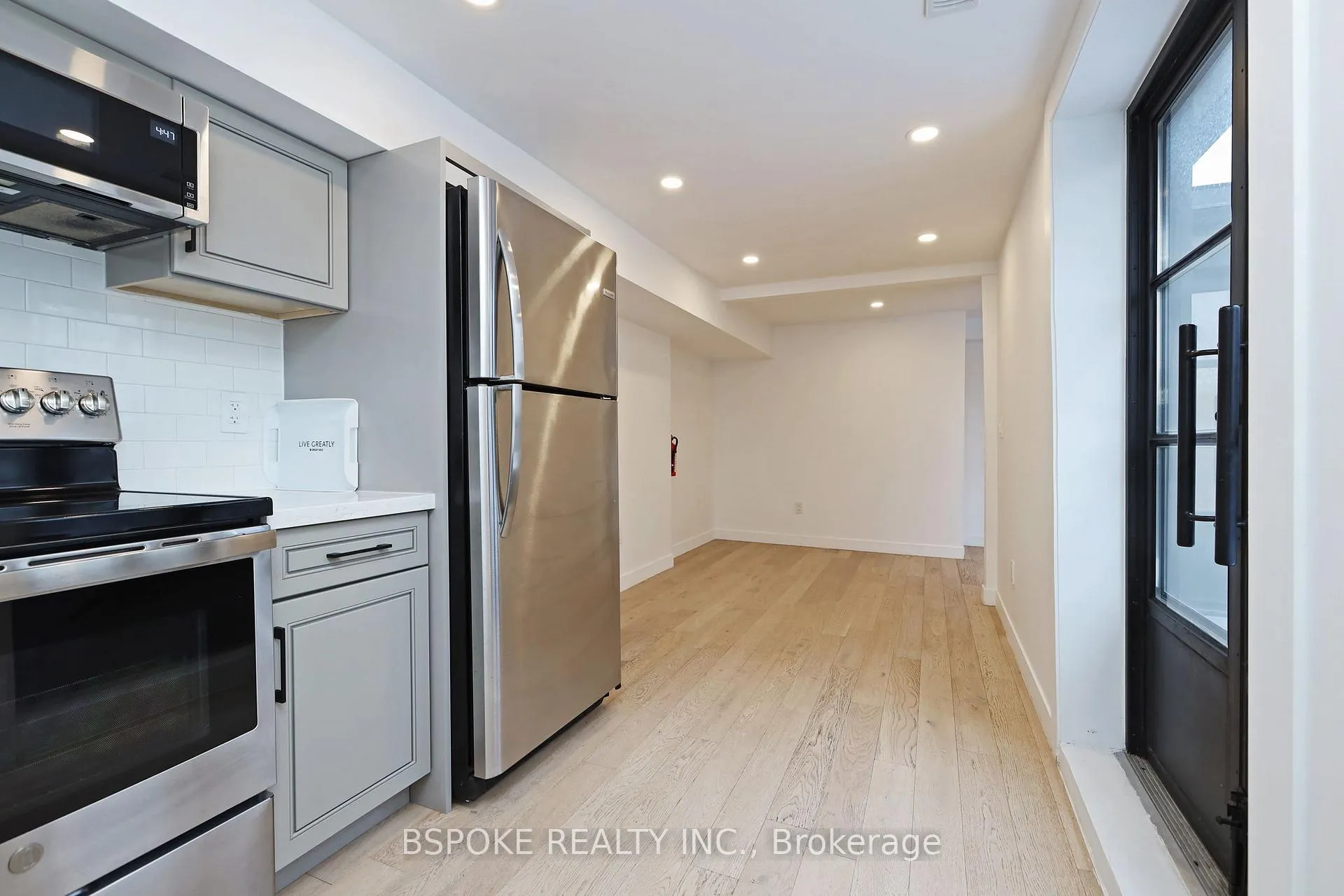 Photo 12 of Unit 1, 462 Kingston Road, Toronto, East End-Danforth — HOMEH