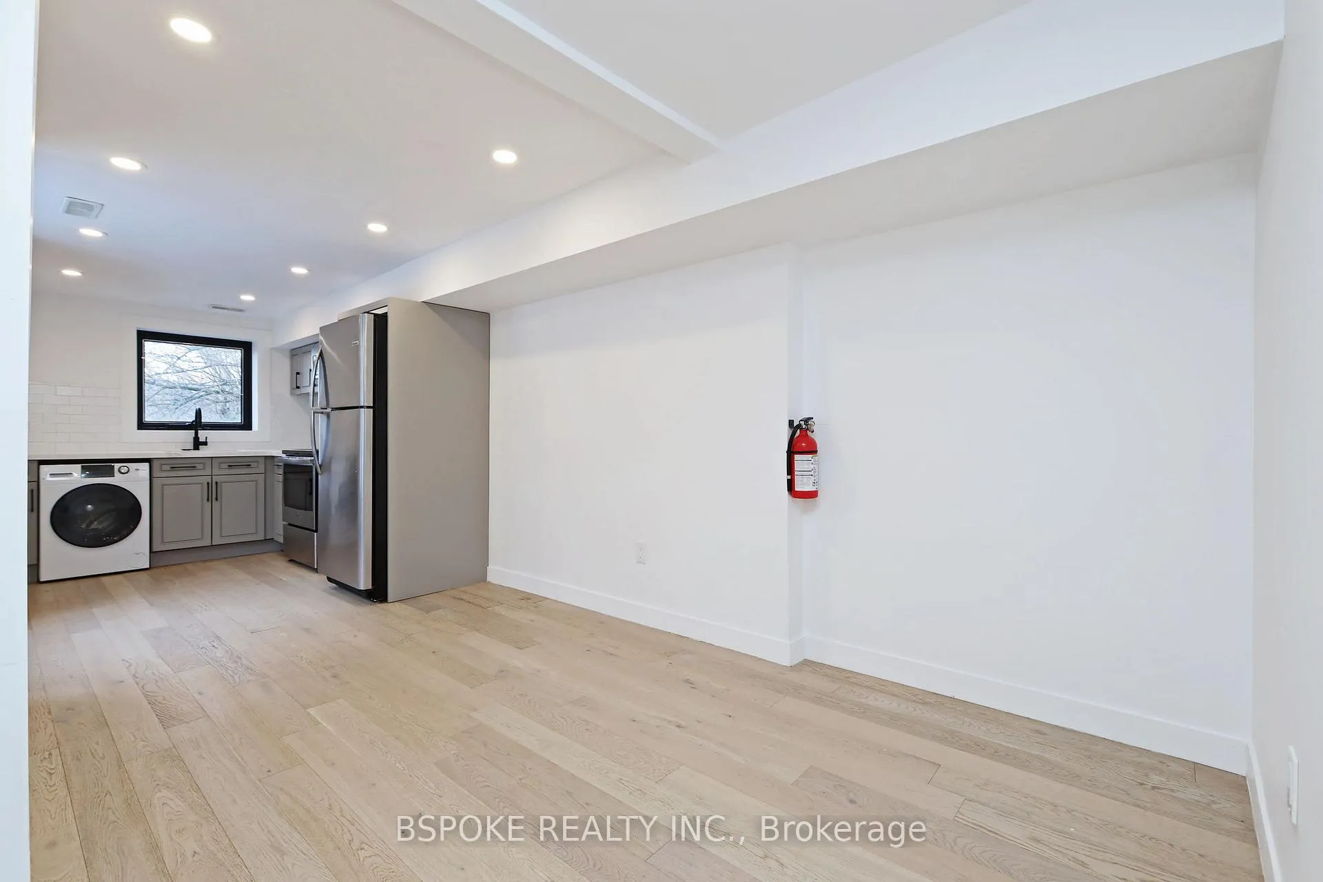 Photo 13 of Unit 1, 462 Kingston Road, Toronto, East End-Danforth — HOMEH