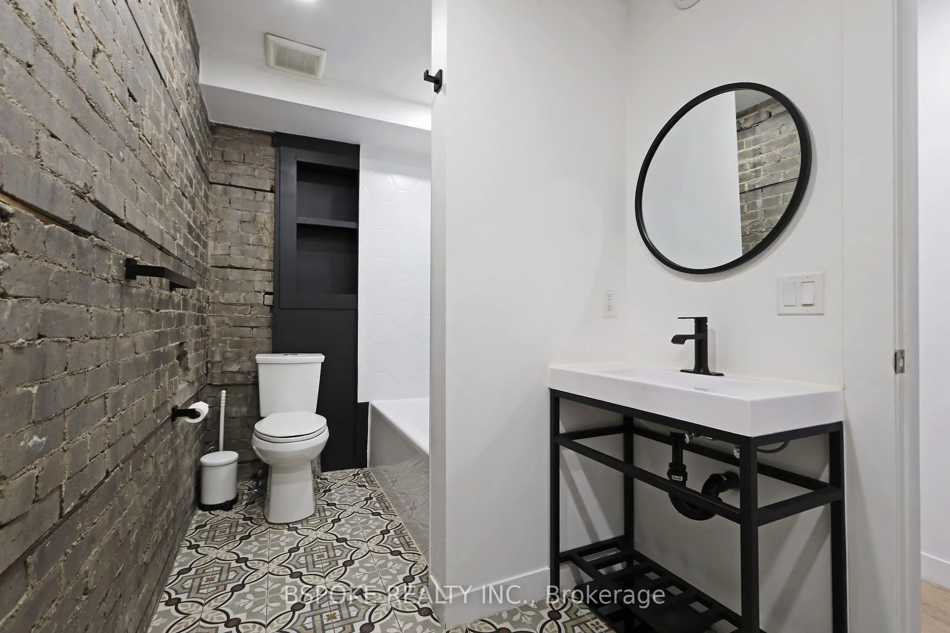 Photo 20 of Unit 1, 462 Kingston Road, Toronto, East End-Danforth — HOMEH