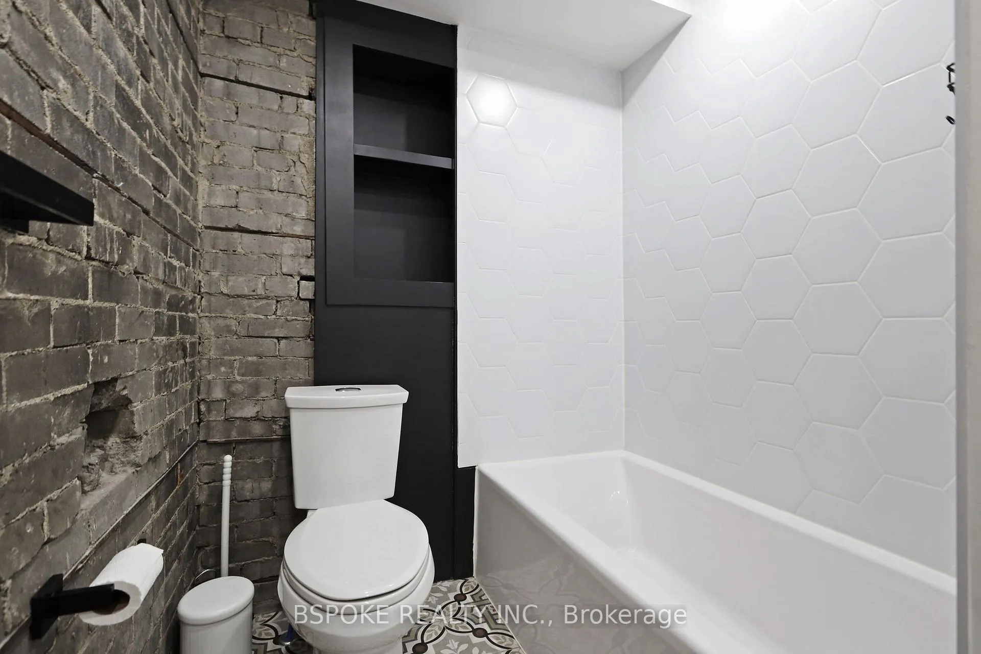 Photo 21 of Unit 1, 462 Kingston Road, Toronto, East End-Danforth — HOMEH