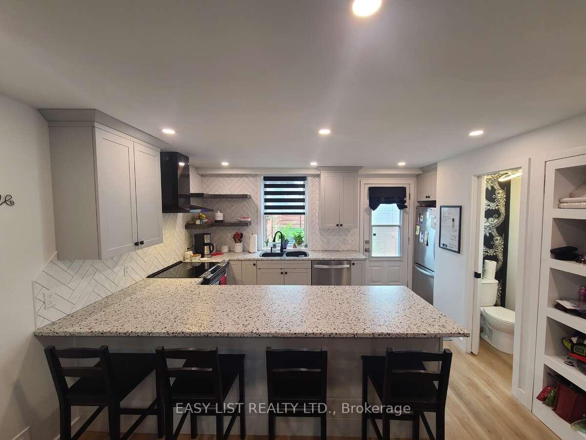 Photo 12 of 1311 Cumberland Street, Cornwall — HOMEH