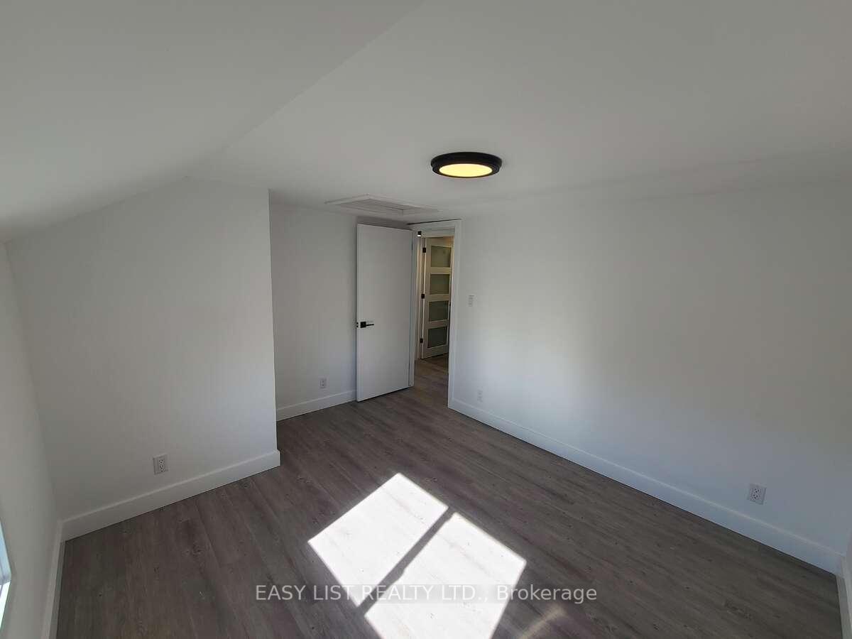 Photo 21 of 1311 Cumberland Street, Cornwall — HOMEH
