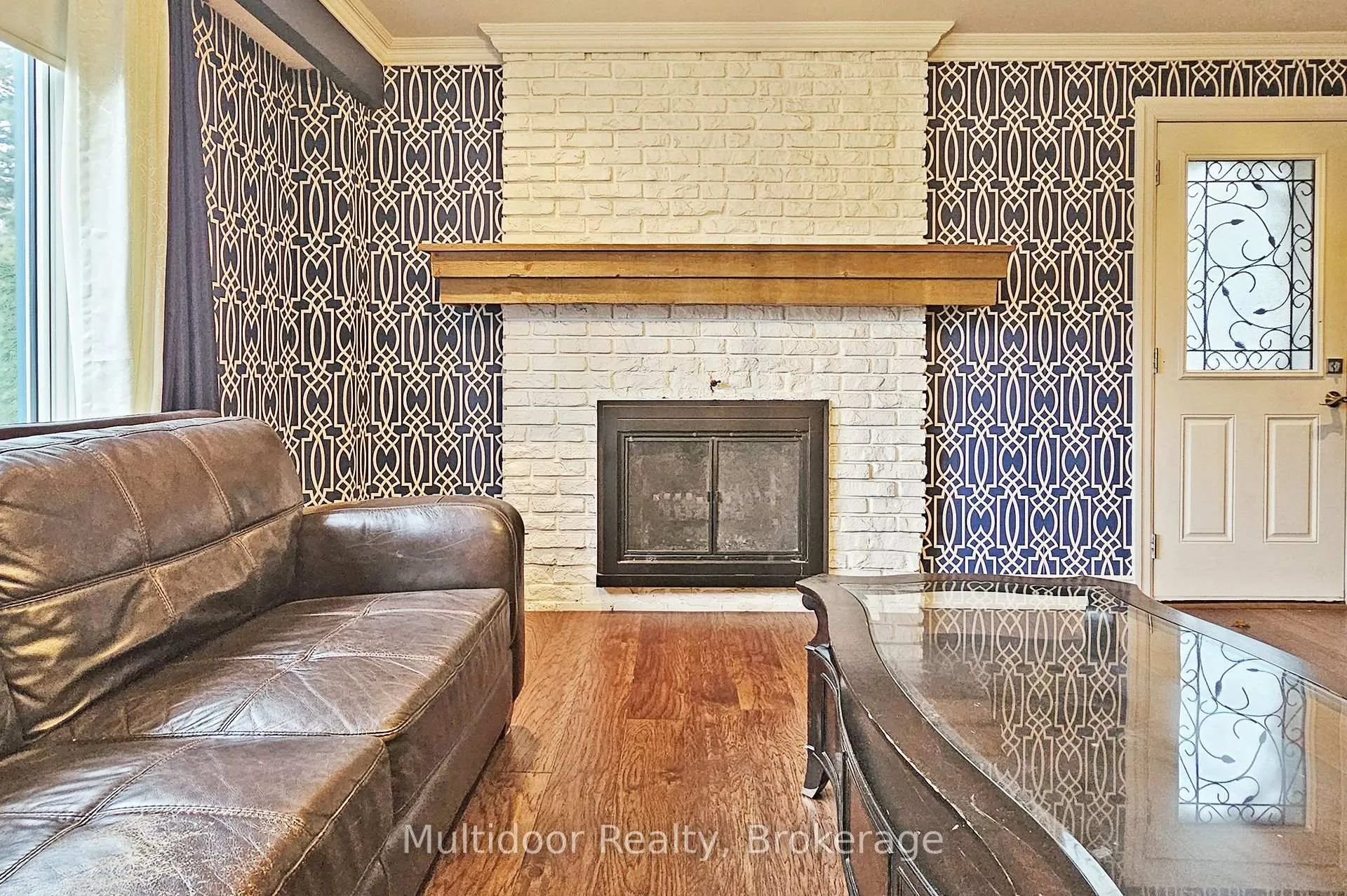 Photo 9 of 871 Swiss Heights, Oshawa, Pinecrest — HOMEH