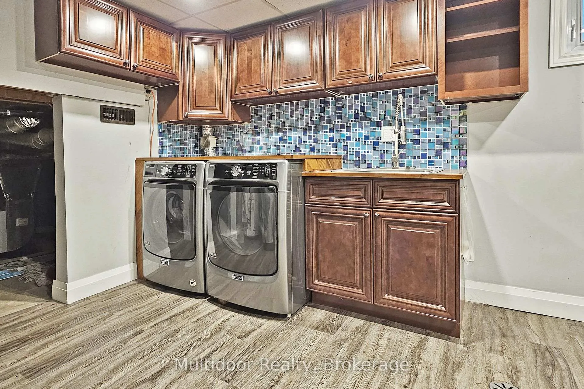 Photo 21 of 871 Swiss Heights, Oshawa, Pinecrest — HOMEH