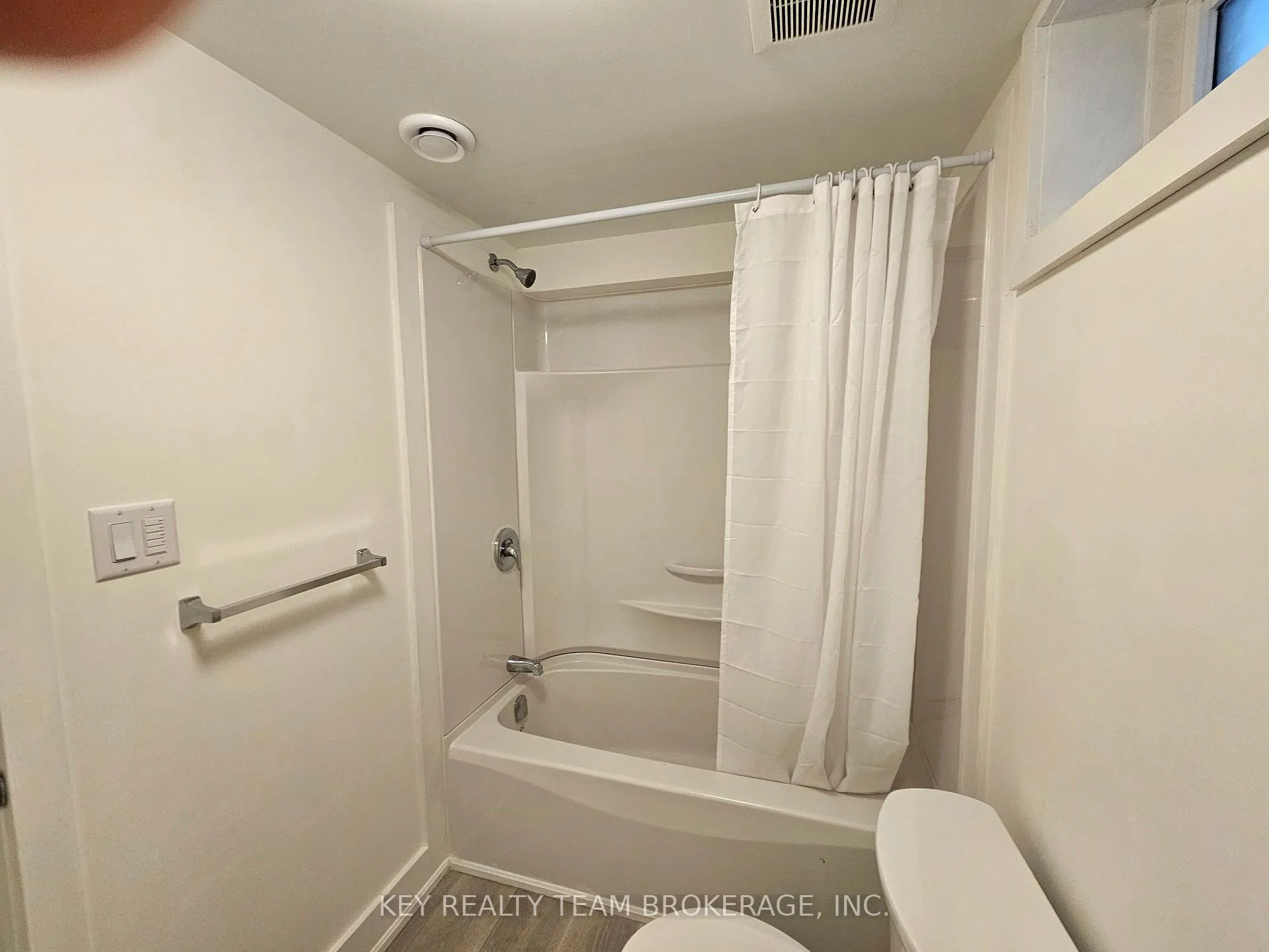 Photo 17 of Unit Unit B, 51 Loraine Drive, St. Catharines, Oakdale — HOMEH