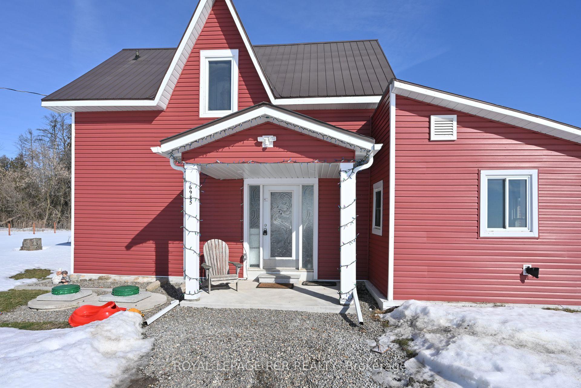 Photo 3 of 6985 County Road 10, Essa, Rural Essa — HOMEH
