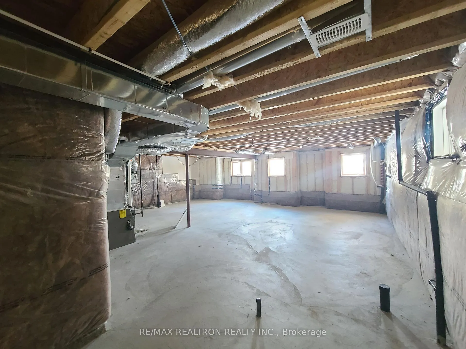 Photo 22 of 3246 Chimney Swift Crescent, Pickering, Rural Pickering — HOMEH