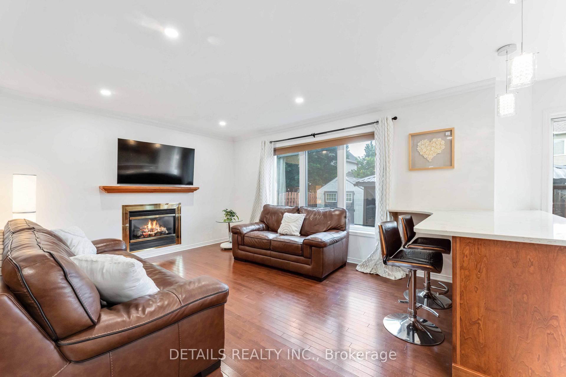Photo 11 of 15 Daybreak Street, Ottawa, Barrhaven East — HOMEH