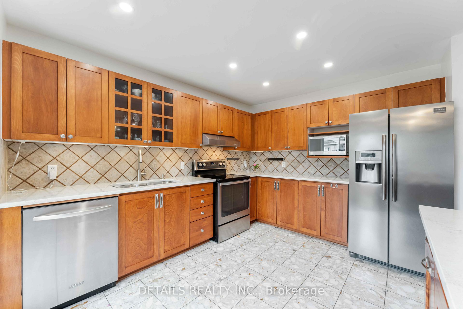 Photo 22 of 15 Daybreak Street, Ottawa, Barrhaven East — HOMEH
