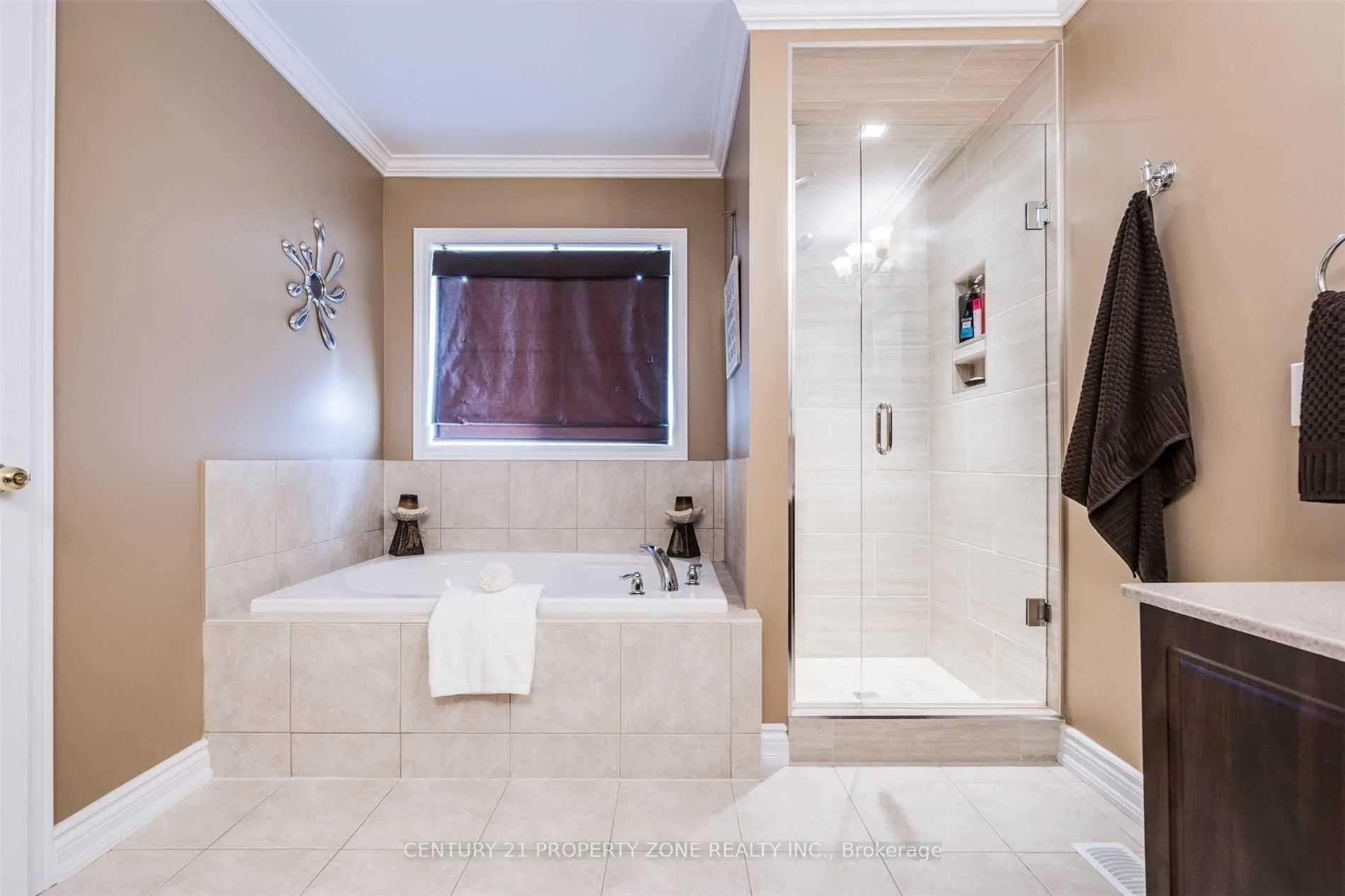Photo 33 of 169 Magnificent Way, Hamilton, Binbrook — HOMEH