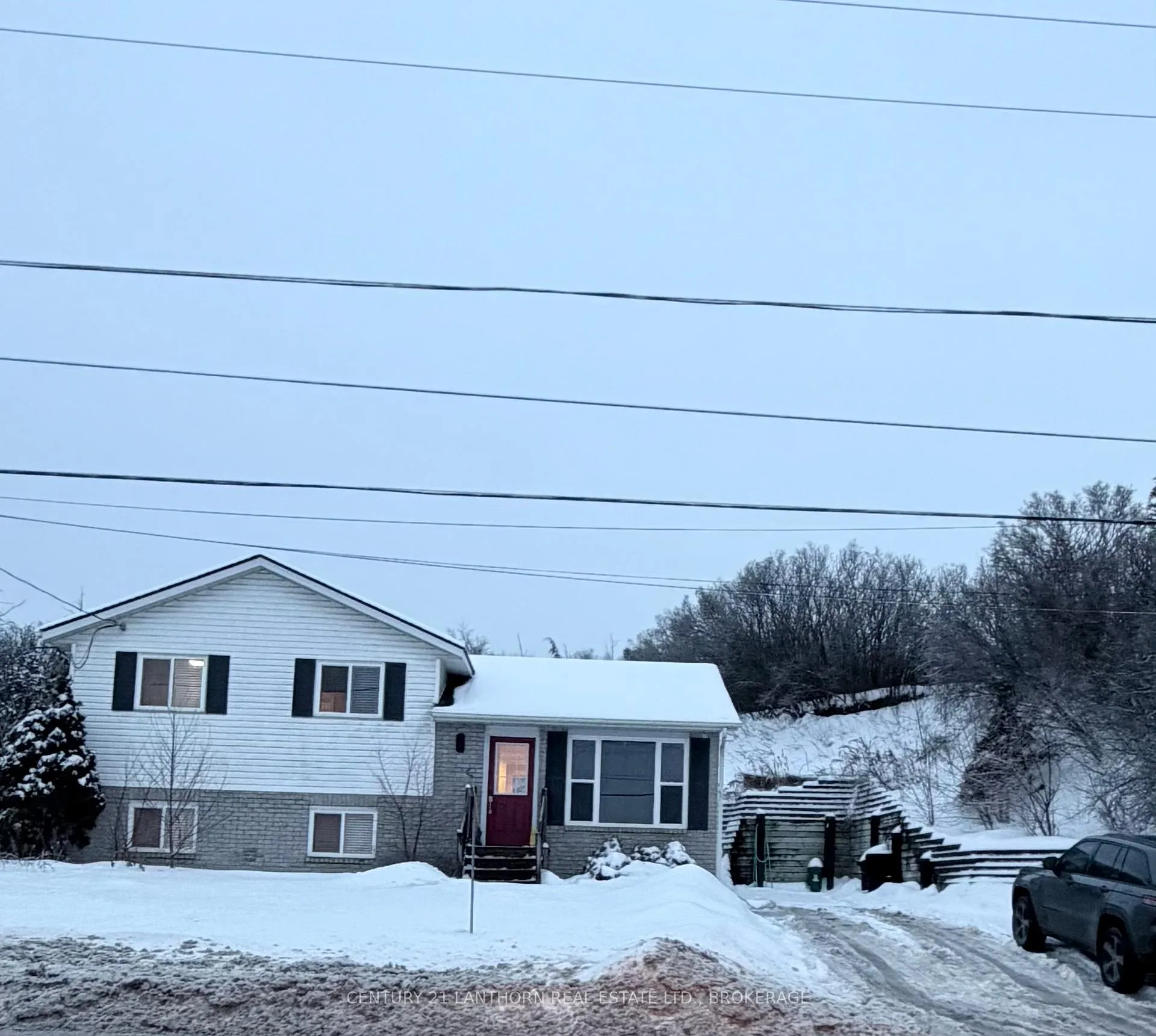Photo 1 of 252 Cannifton Road N, Belleville, Thurlow Ward — HOMEH