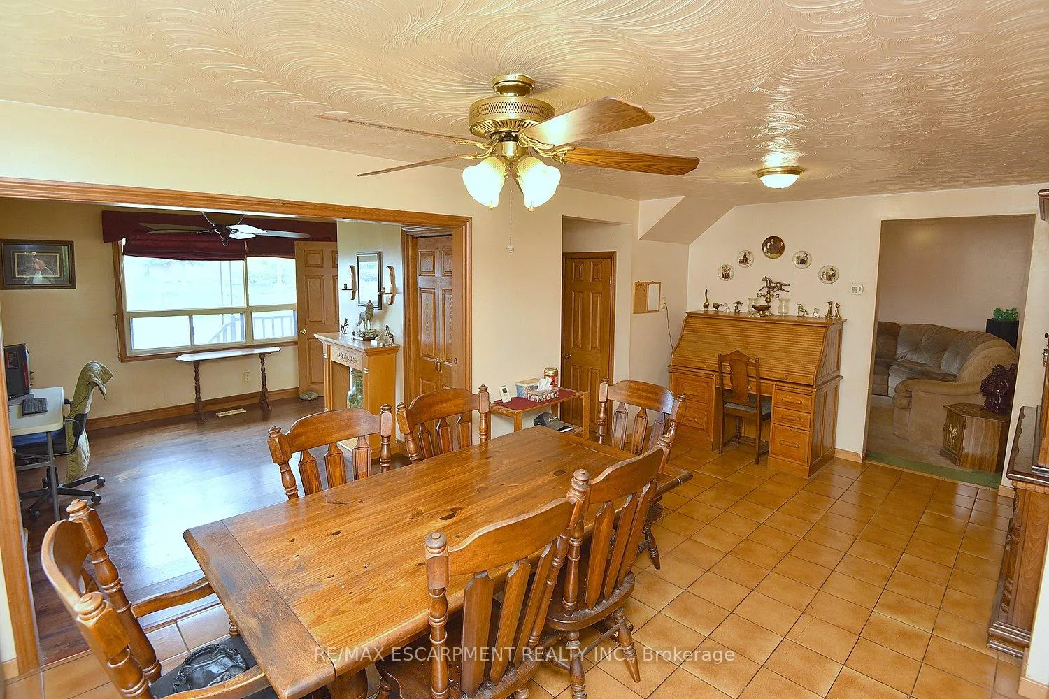 Photo 7 of 647 Limeridge Road E, Hamilton, Thorner — HOMEH