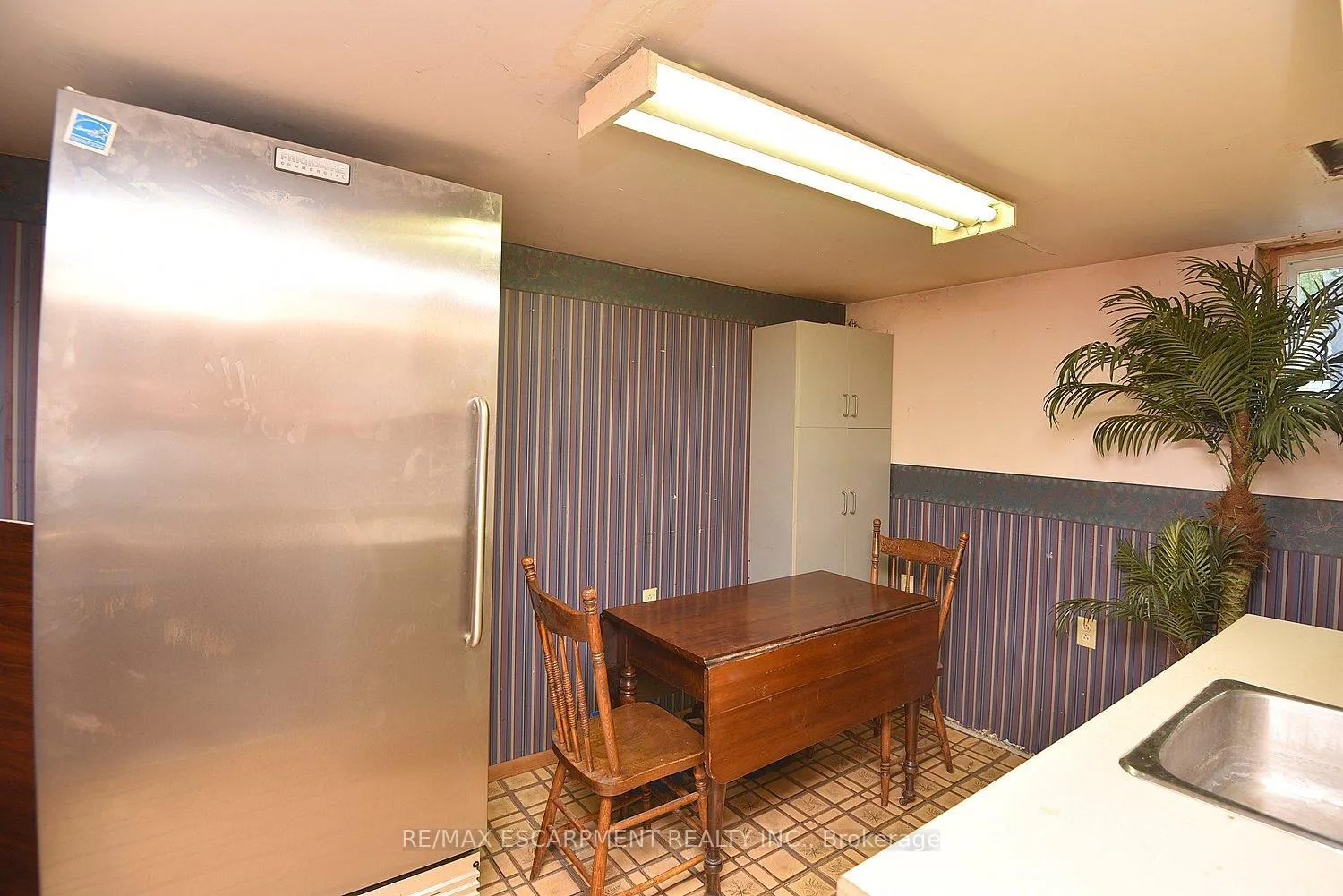 Photo 19 of 647 Limeridge Road E, Hamilton, Thorner — HOMEH