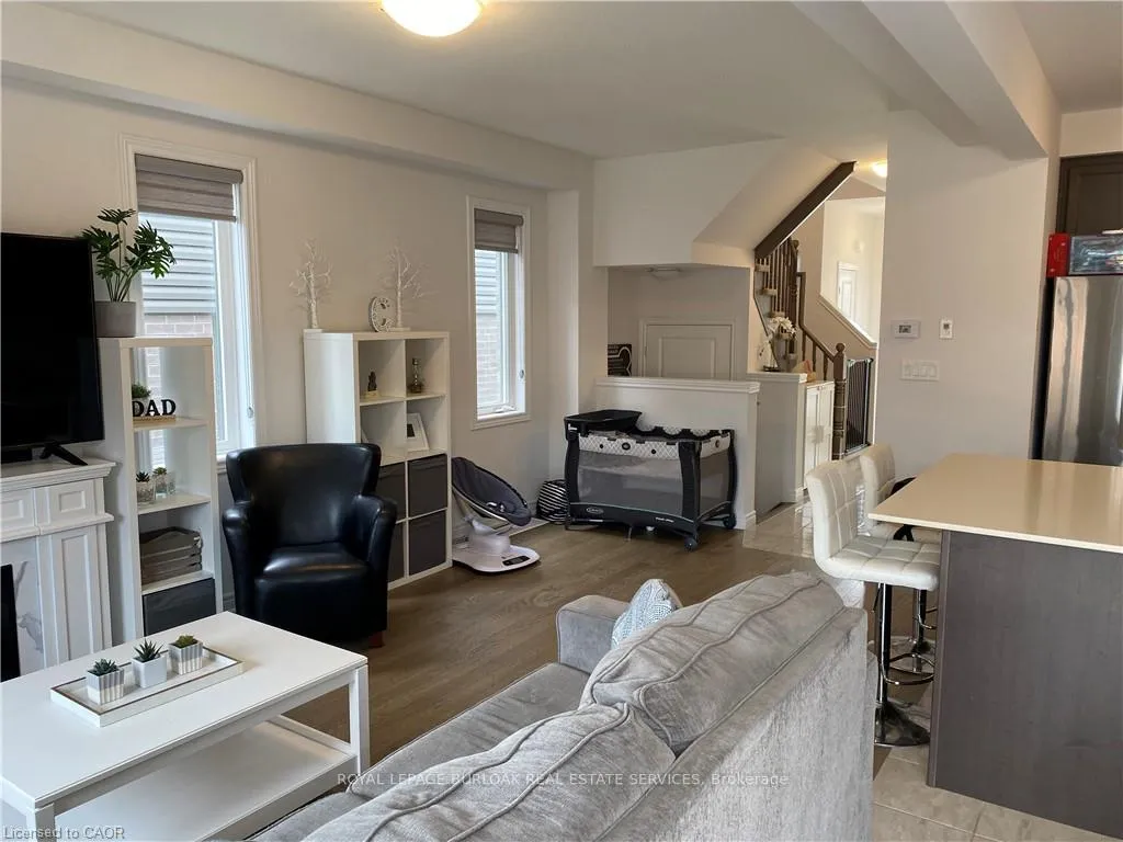 Photo 12 of 34 Baker Lane, Brant, Paris — HOMEH
