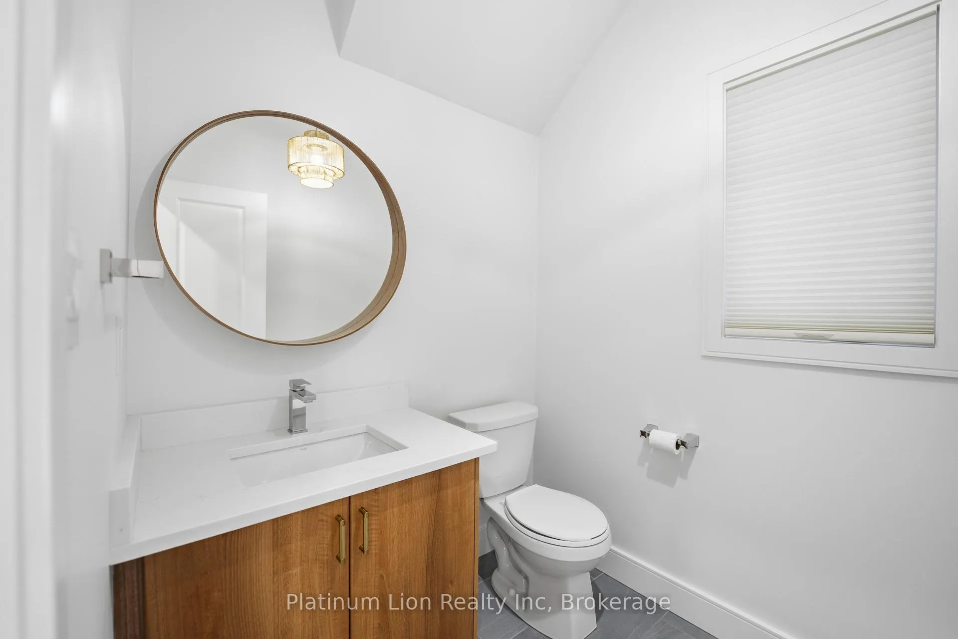Photo 6 of 87 Mcknight Avenue, Hamilton, Waterdown — HOMEH