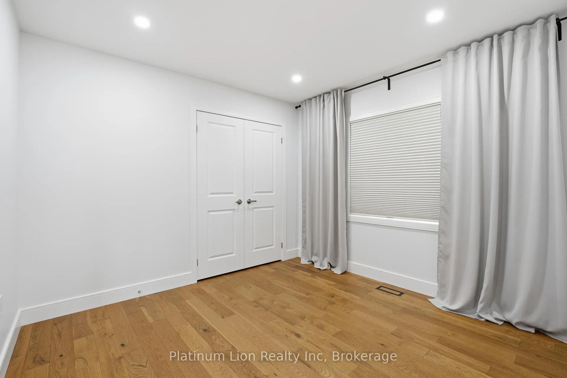 Photo 26 of 87 Mcknight Avenue, Hamilton, Waterdown — HOMEH