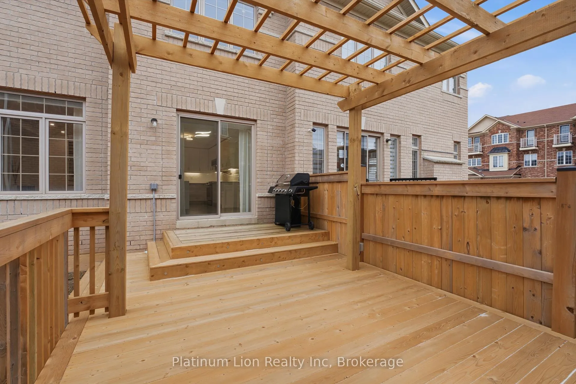 Photo 38 of 87 Mcknight Avenue, Hamilton, Waterdown — HOMEH