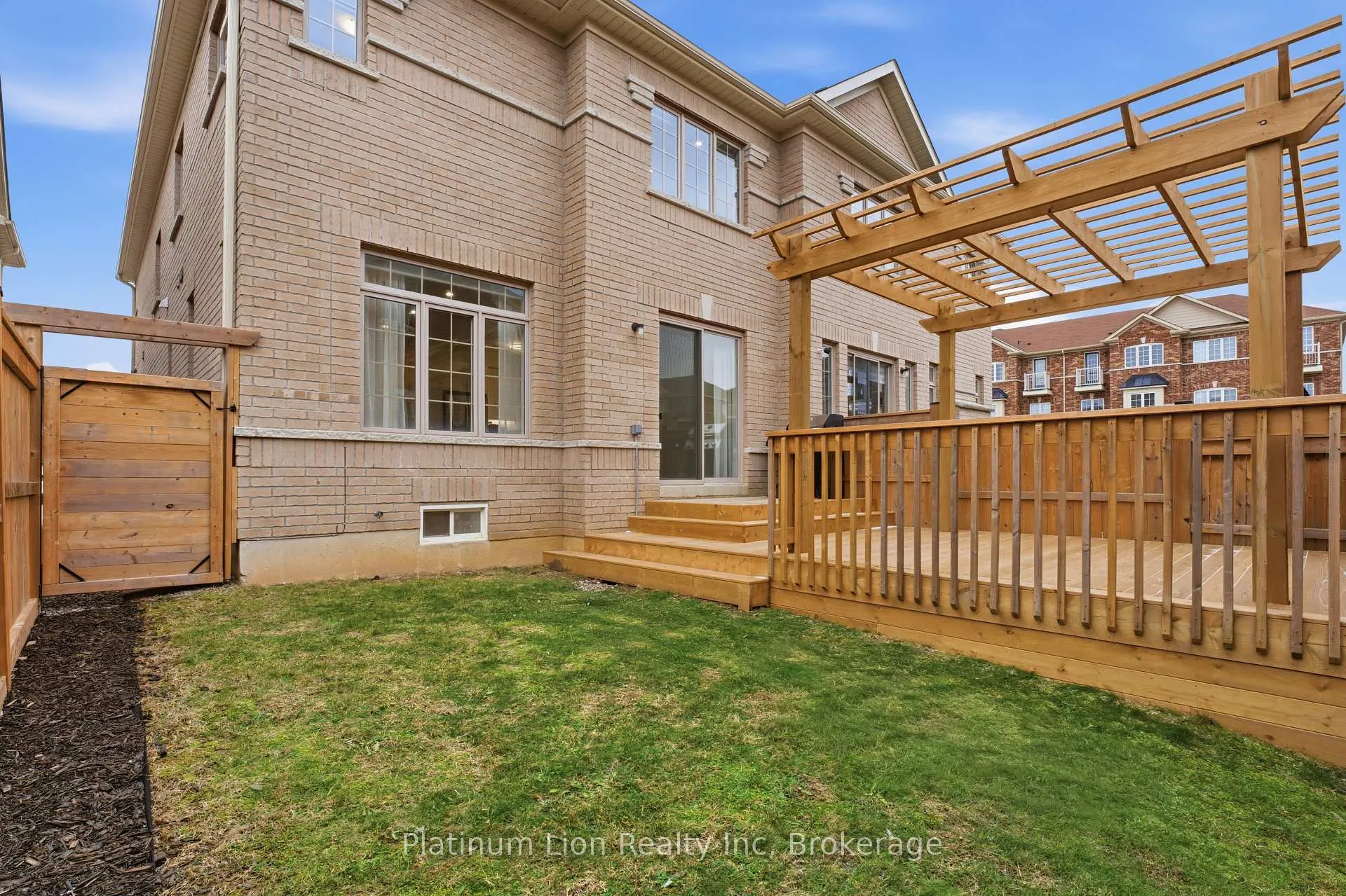 Photo 39 of 87 Mcknight Avenue, Hamilton, Waterdown — HOMEH