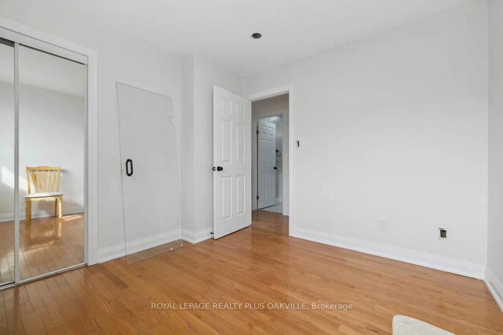 Photo 13 of Unit Upper, 354 Barton Street E, Hamilton, Stoney Creek — HOMEH