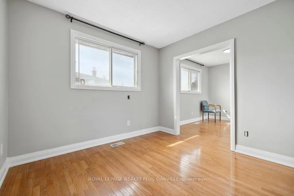 Photo 16 of Unit Upper, 354 Barton Street E, Hamilton, Stoney Creek — HOMEH