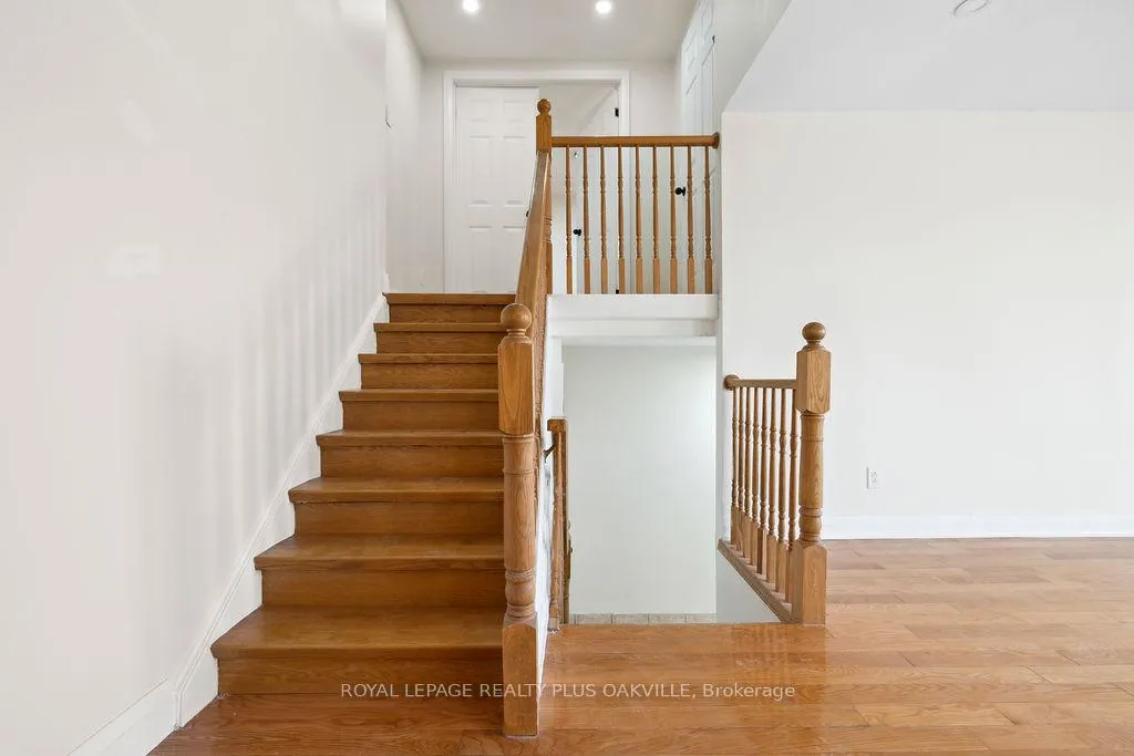 Photo 20 of Unit Upper, 354 Barton Street E, Hamilton, Stoney Creek — HOMEH