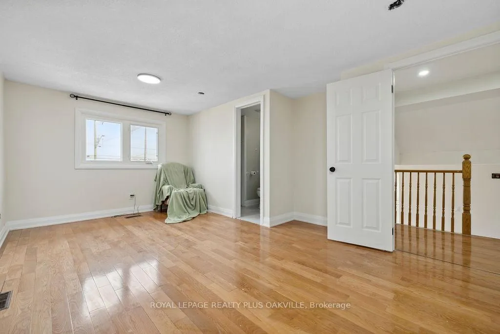 Photo 23 of Unit Upper, 354 Barton Street E, Hamilton, Stoney Creek — HOMEH