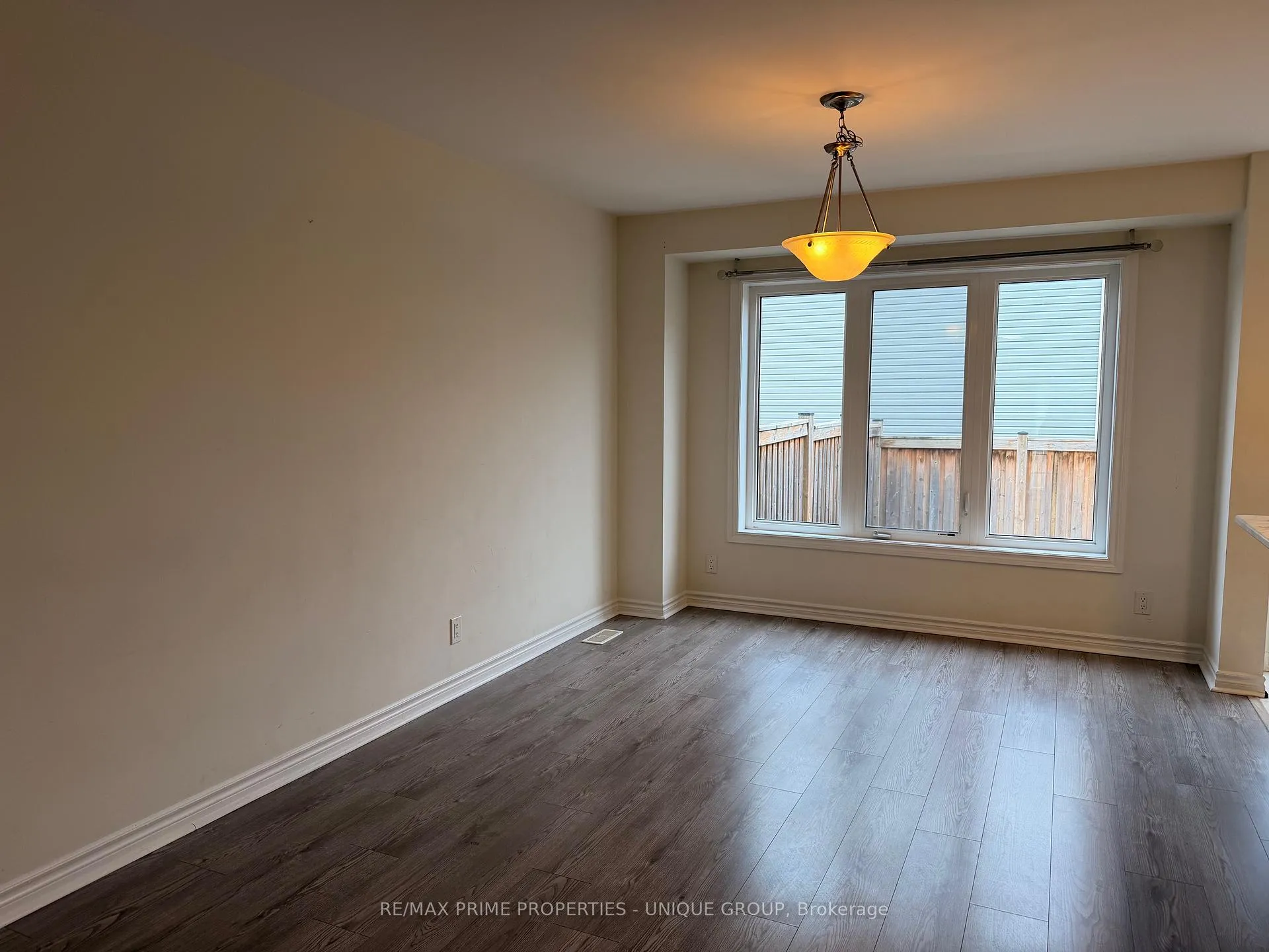 Photo 3 of 103 Nearco Gate, Oshawa, Windfields — HOMEH