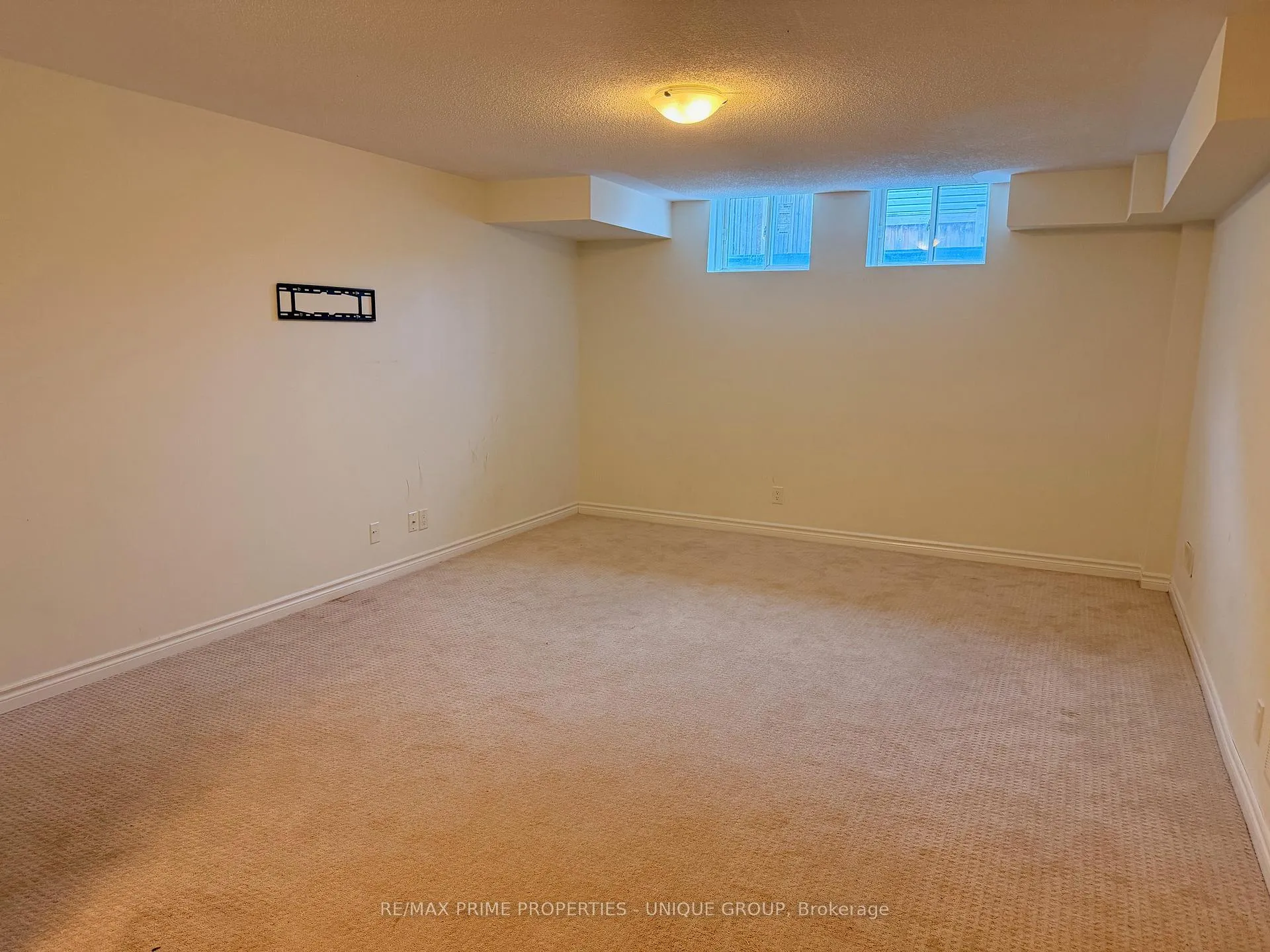 Photo 4 of 103 Nearco Gate, Oshawa, Windfields — HOMEH