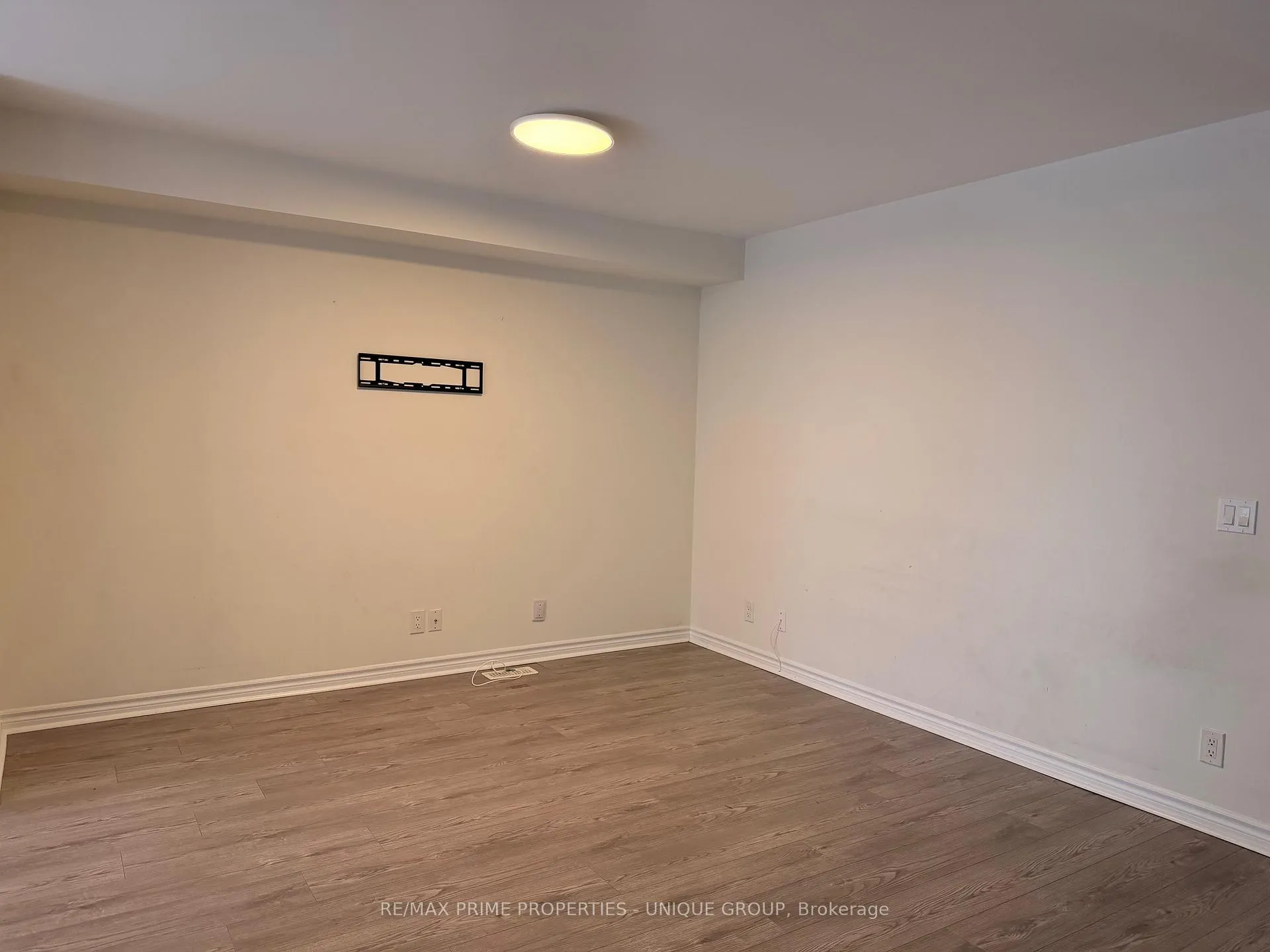 Photo 5 of 103 Nearco Gate, Oshawa, Windfields — HOMEH