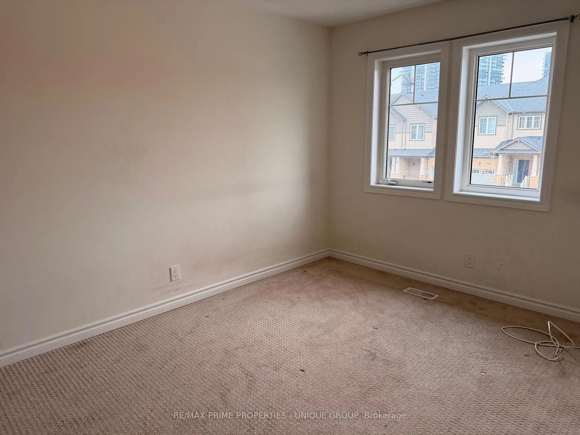 Photo 7 of 103 Nearco Gate, Oshawa, Windfields — HOMEH