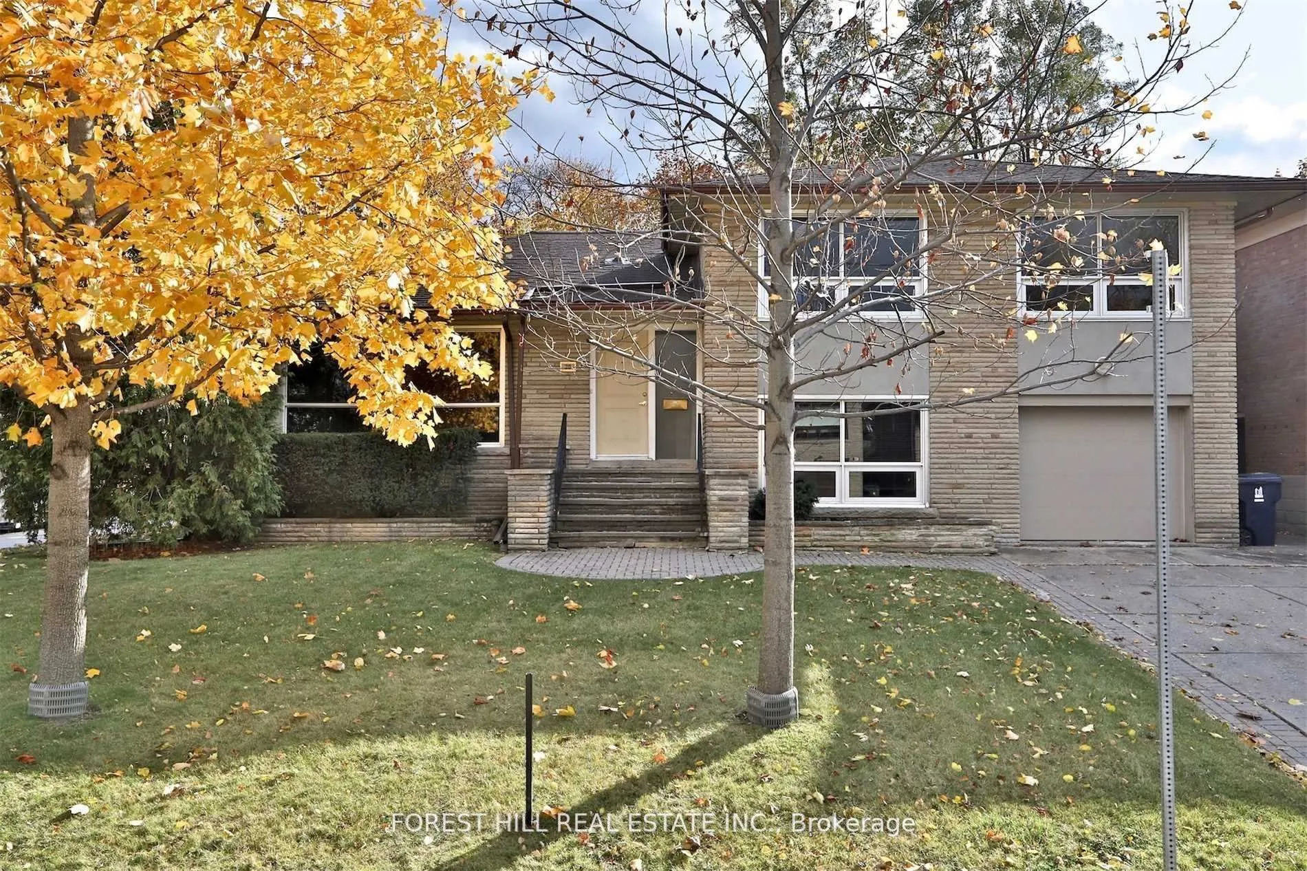 Photo 1 of 29 Stormont Avenue, Toronto, Bedford Park-Nortown — HOMEH