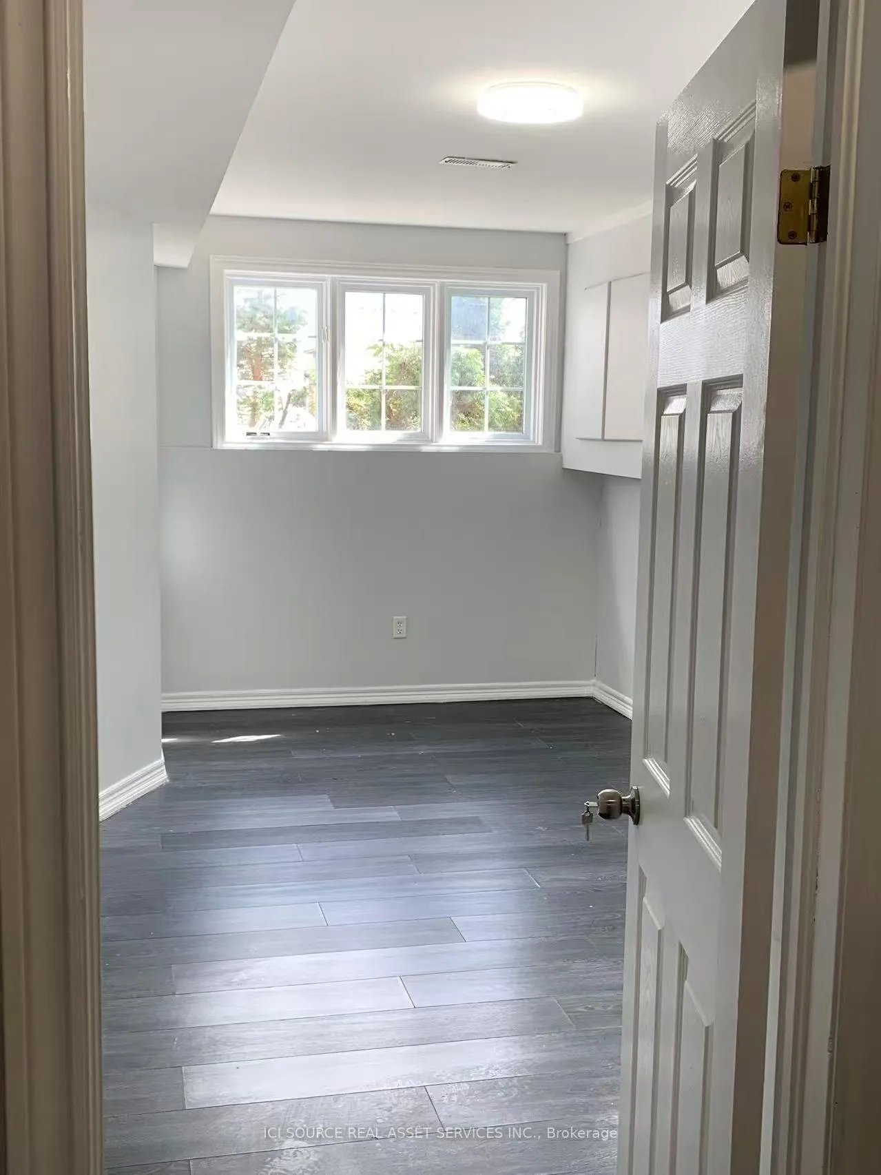 Photo 3 of Unit 1, 7153 Kelly Drive, Niagara Falls, Forestview — HOMEH