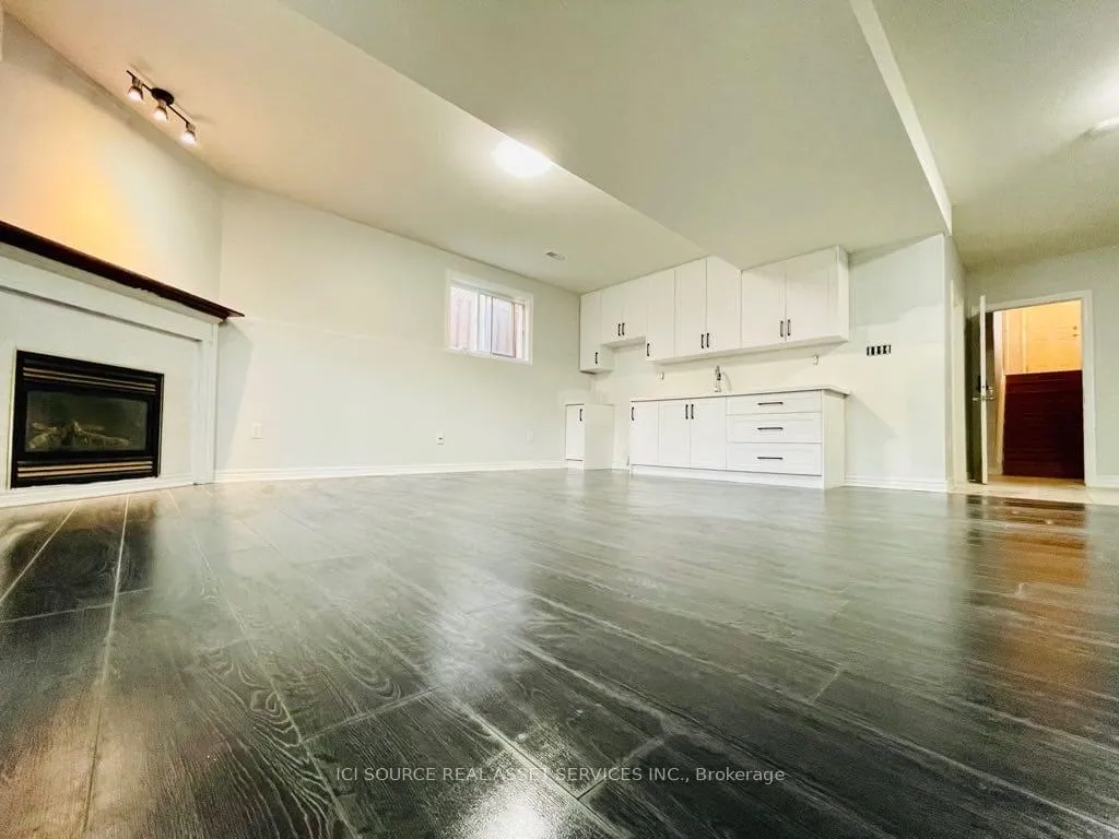 Photo 5 of Unit 1, 7153 Kelly Drive, Niagara Falls, Forestview — HOMEH