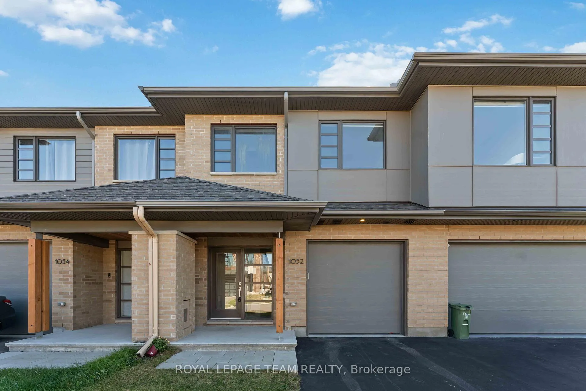 Photo 25 of 1052 Lunar Glow Crescent, Ottawa, Riverside South/Gloucester Glen — HOMEH