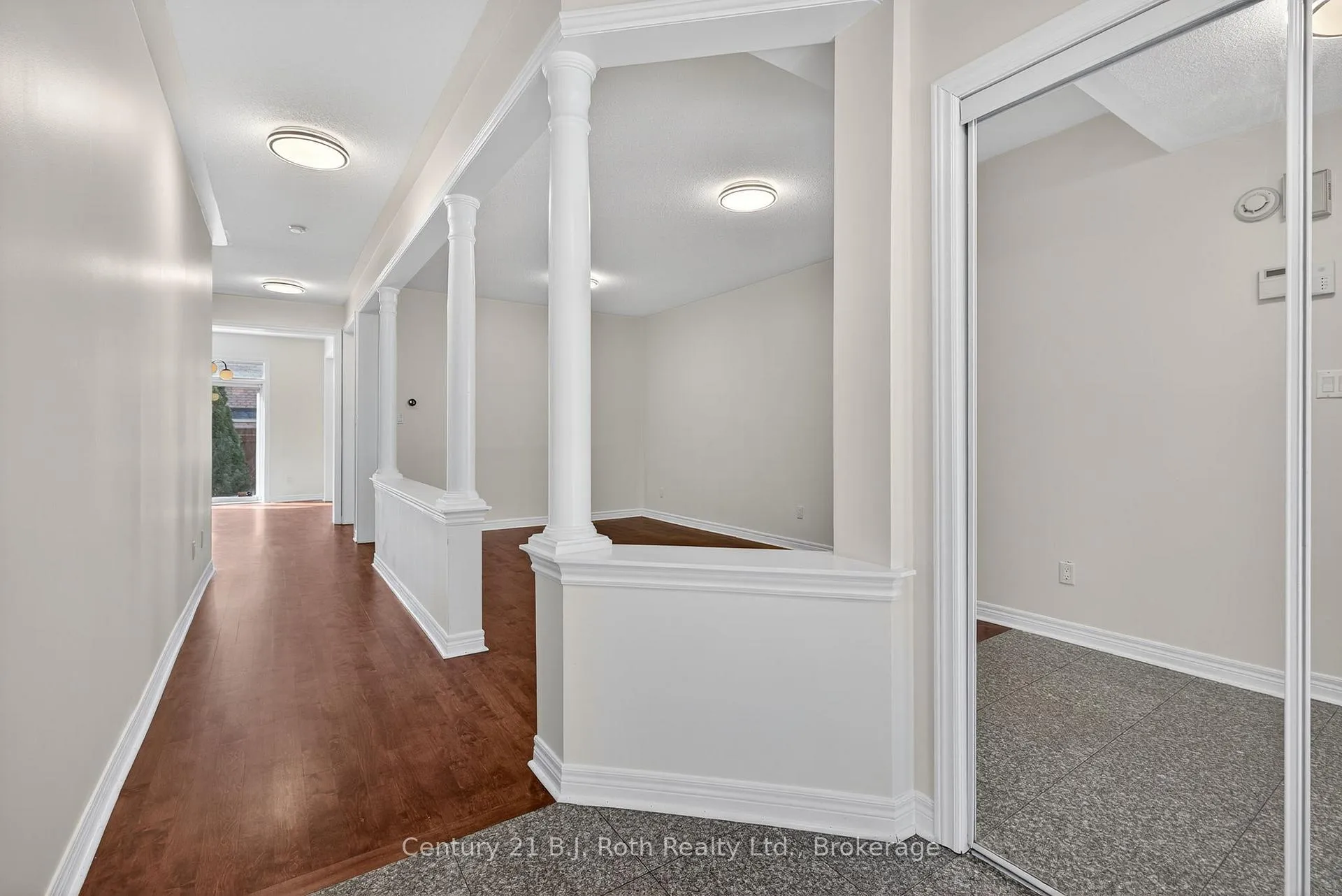 Photo 3 of 94 Destino Crescent, Vaughan, Vellore Village — HOMEH