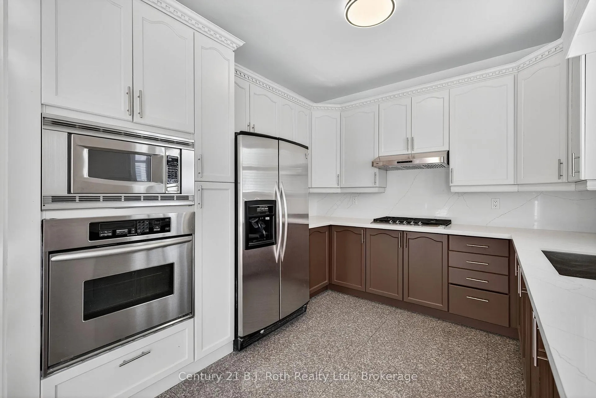 Photo 8 of 94 Destino Crescent, Vaughan, Vellore Village — HOMEH