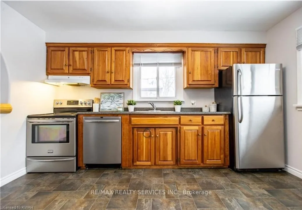 Photo 3 of 205 Glen Road, Kitchener — HOMEH