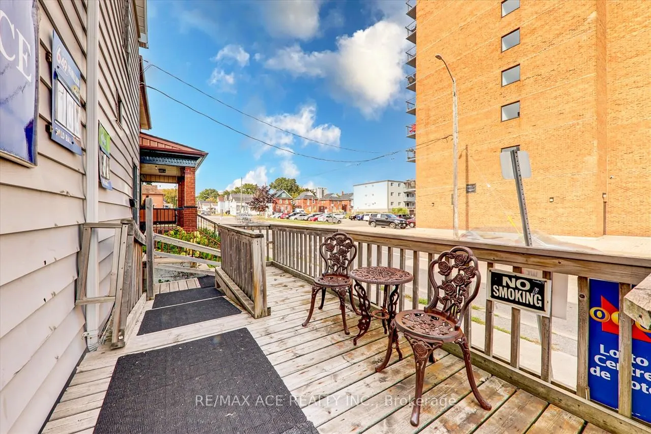 Photo 4 of 102 Centre Street N, Oshawa, O'Neill — HOMEH