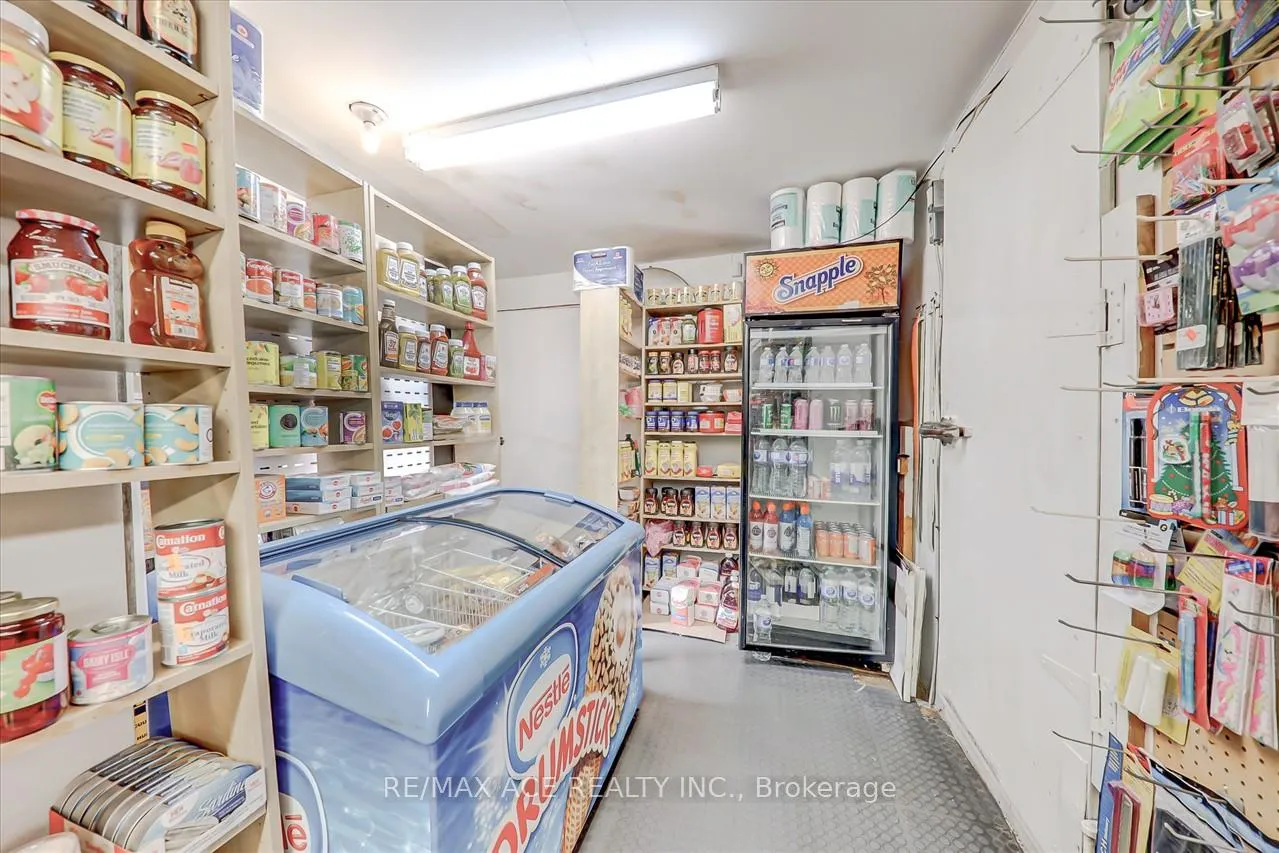 Photo 10 of 102 Centre Street N, Oshawa, O'Neill — HOMEH
