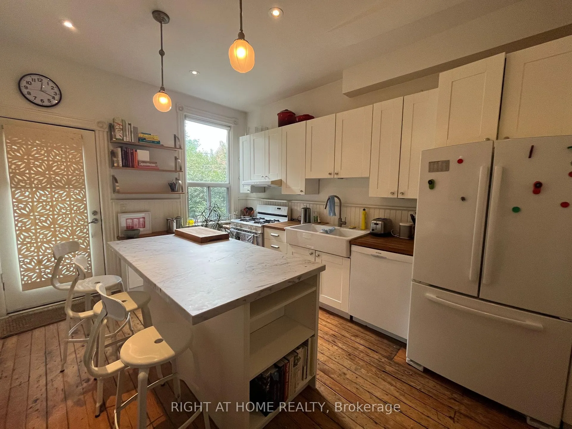 Photo 9 of 60 Mitchell Avenue, Toronto, Niagara — HOMEH
