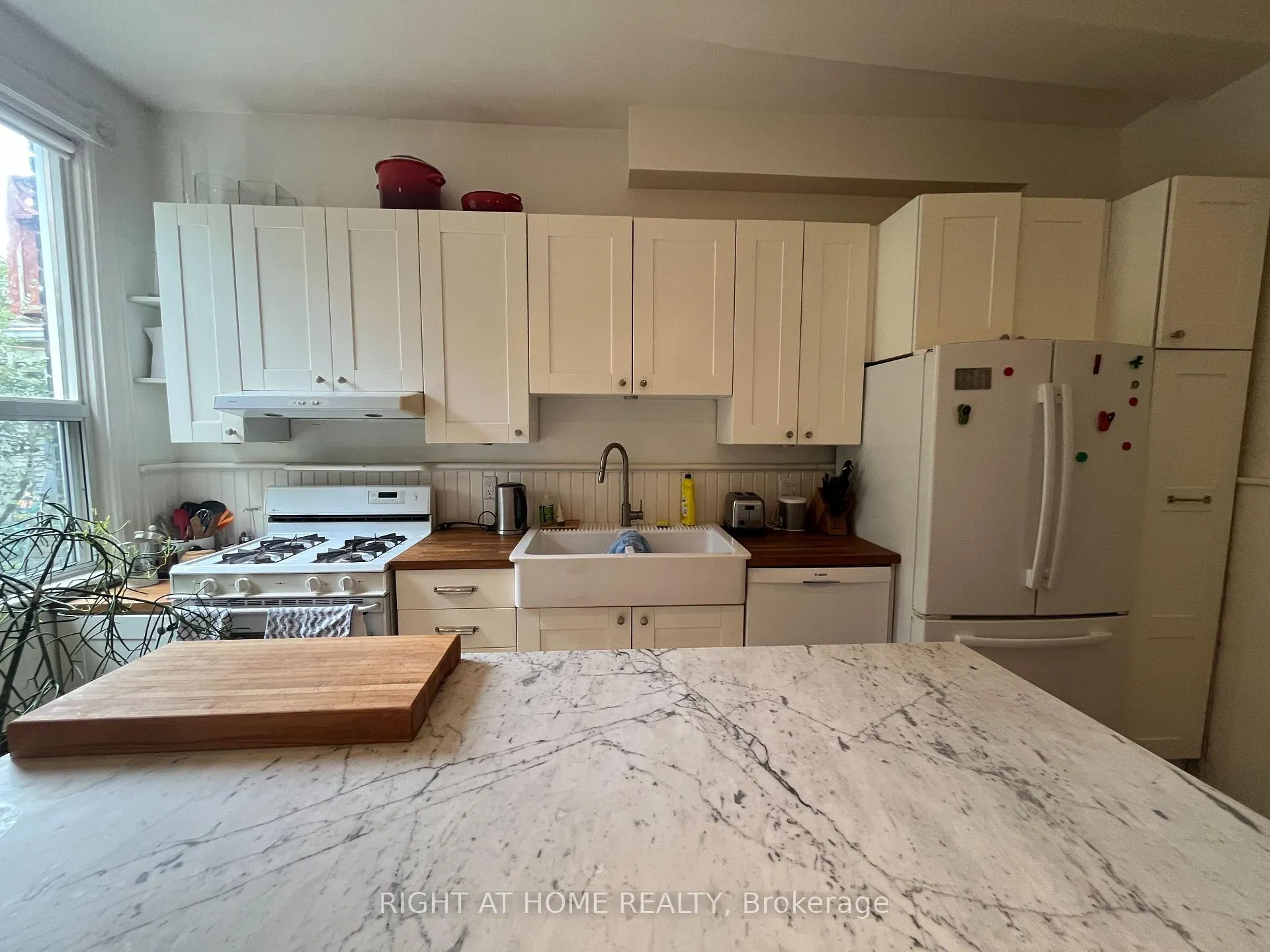 Photo 10 of 60 Mitchell Avenue, Toronto, Niagara — HOMEH