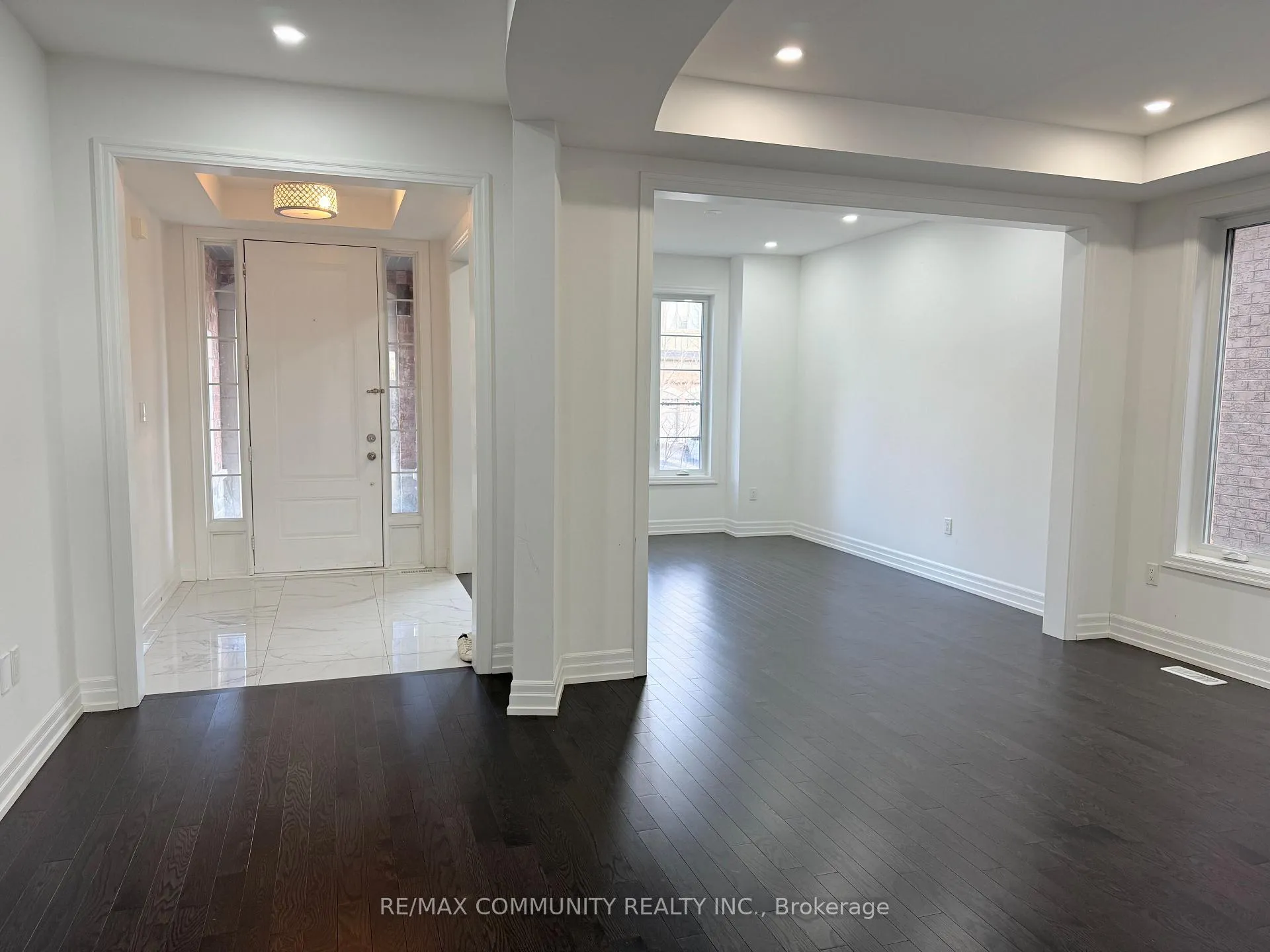 Photo 4 of 4 Hayeraft Street, Whitby, Williamsburg — HOMEH