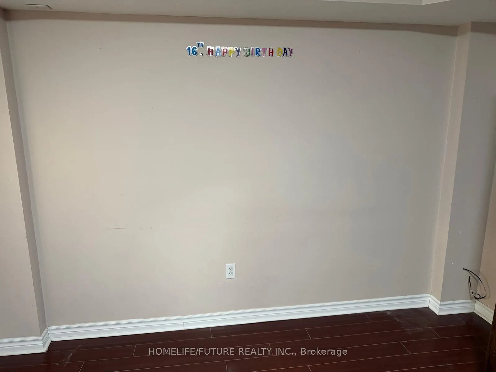 Photo 2 of Unit Bsmt, 29 Sassafras Circle, Vaughan, Patterson — HOMEH
